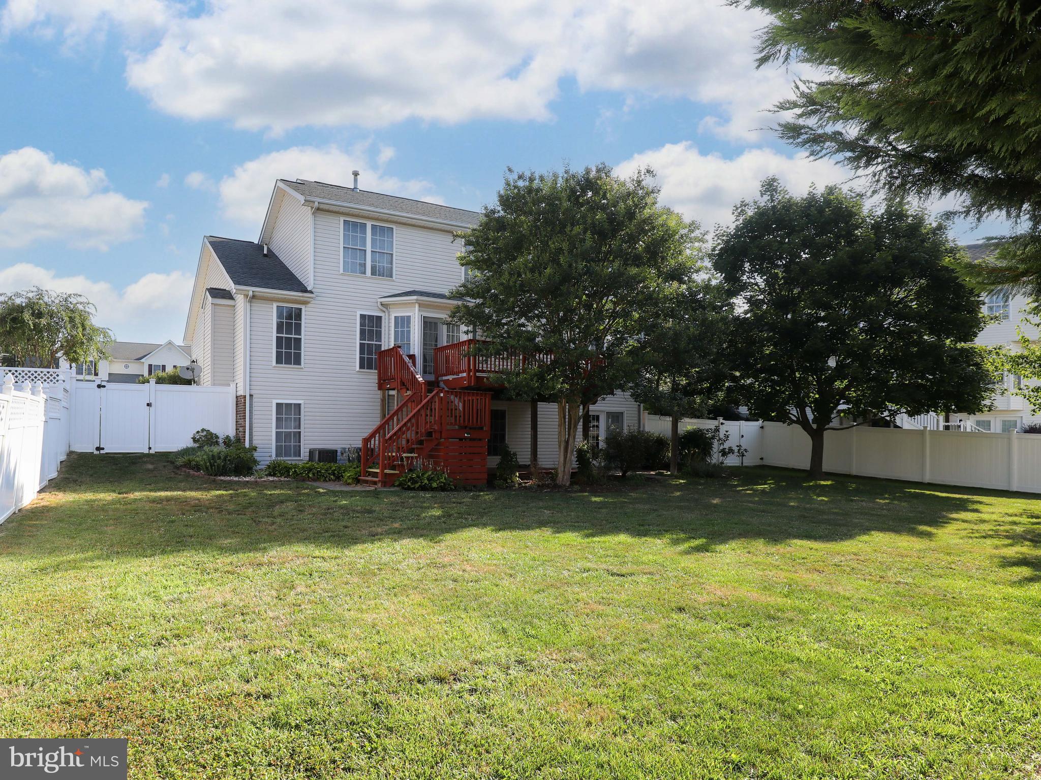 RED FOX RUN - Residential