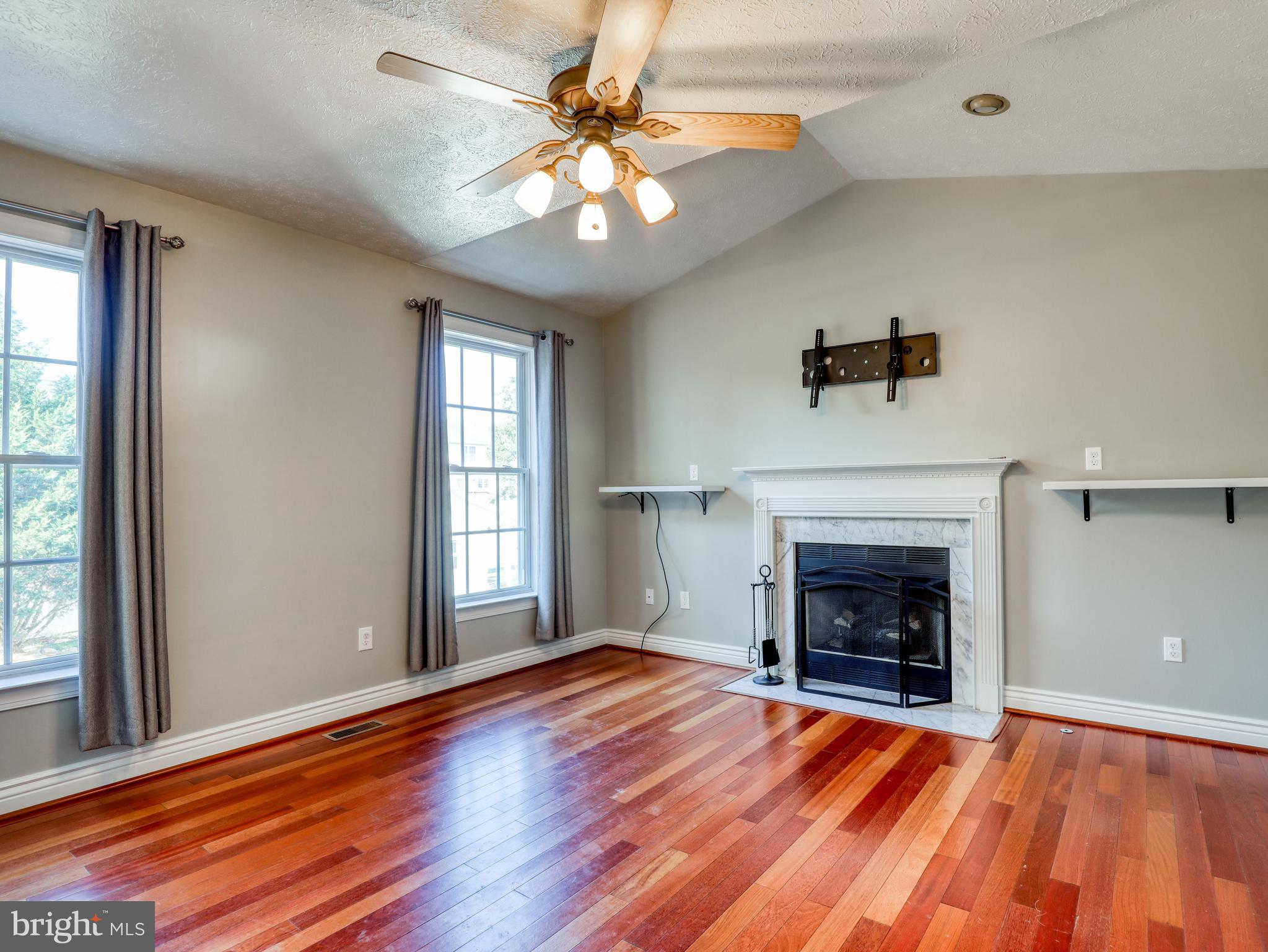 RED FOX RUN - Residential