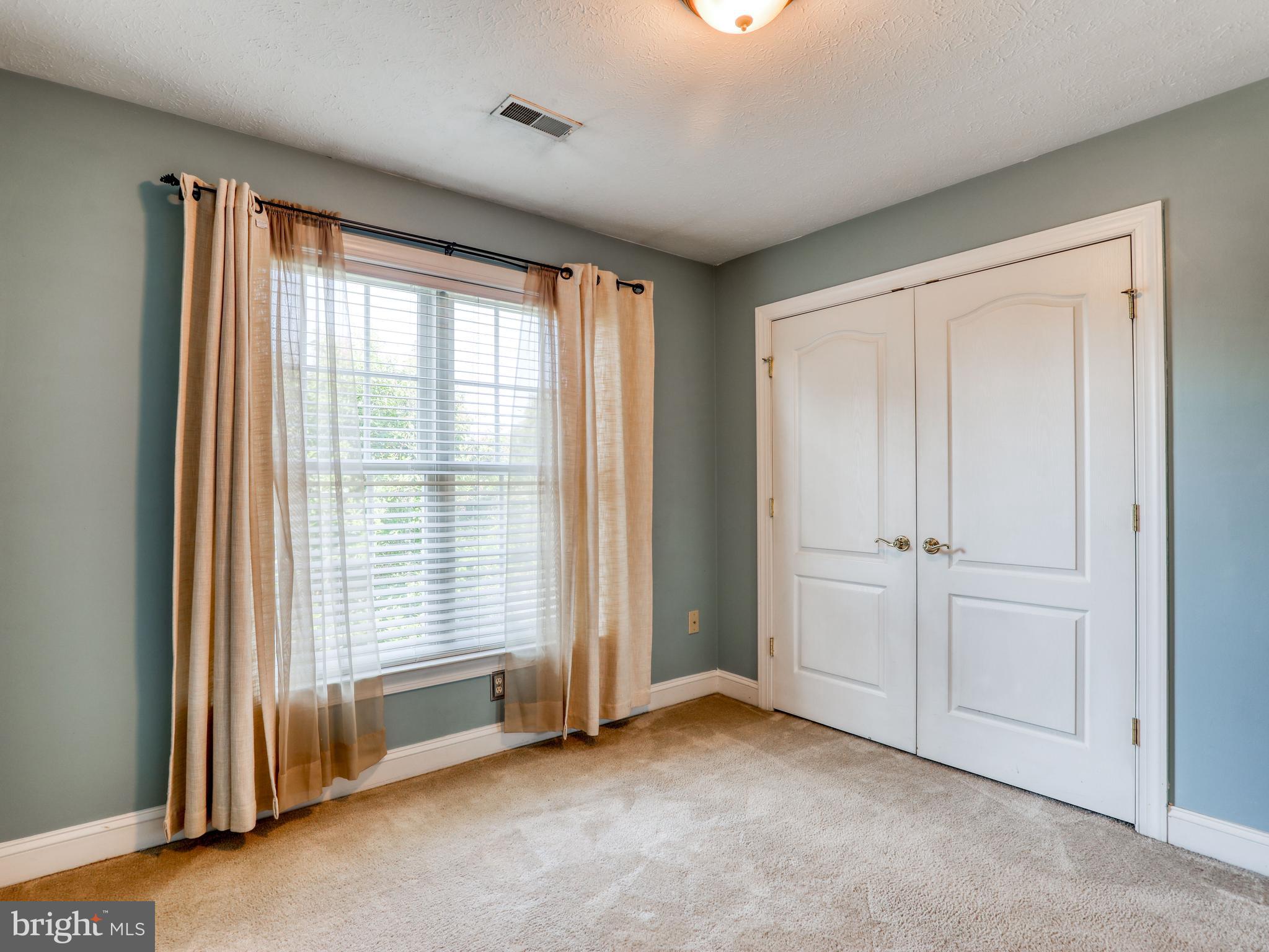 RED FOX RUN - Residential