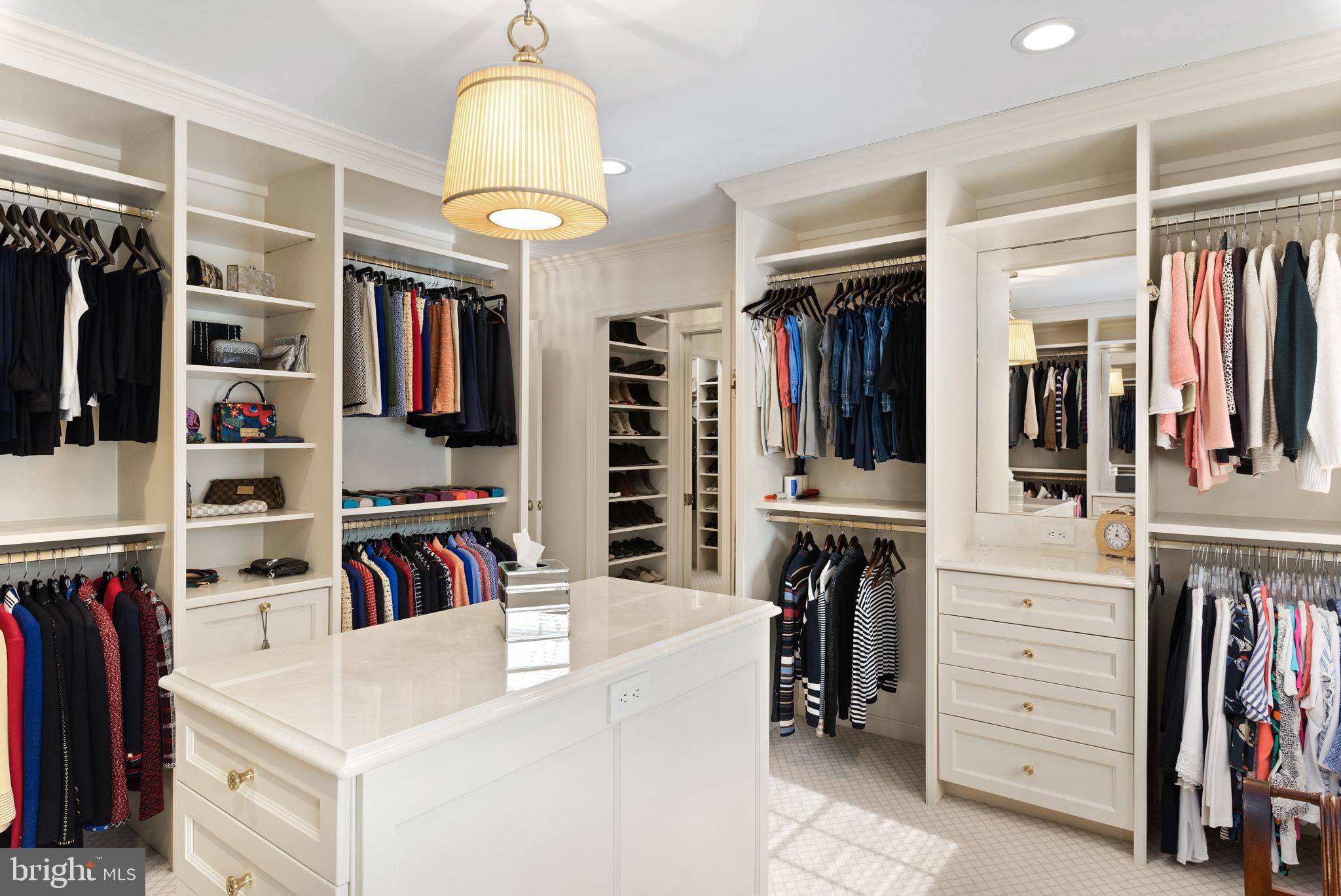 BELVOIR FARMS - Residential