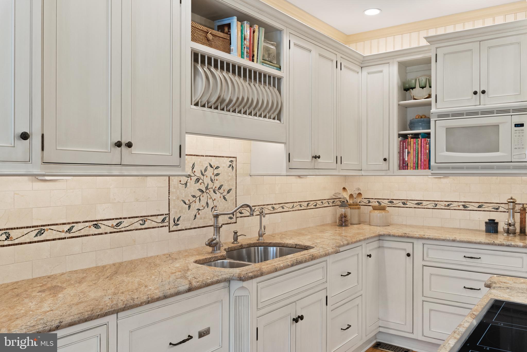 BELVOIR FARMS - Residential