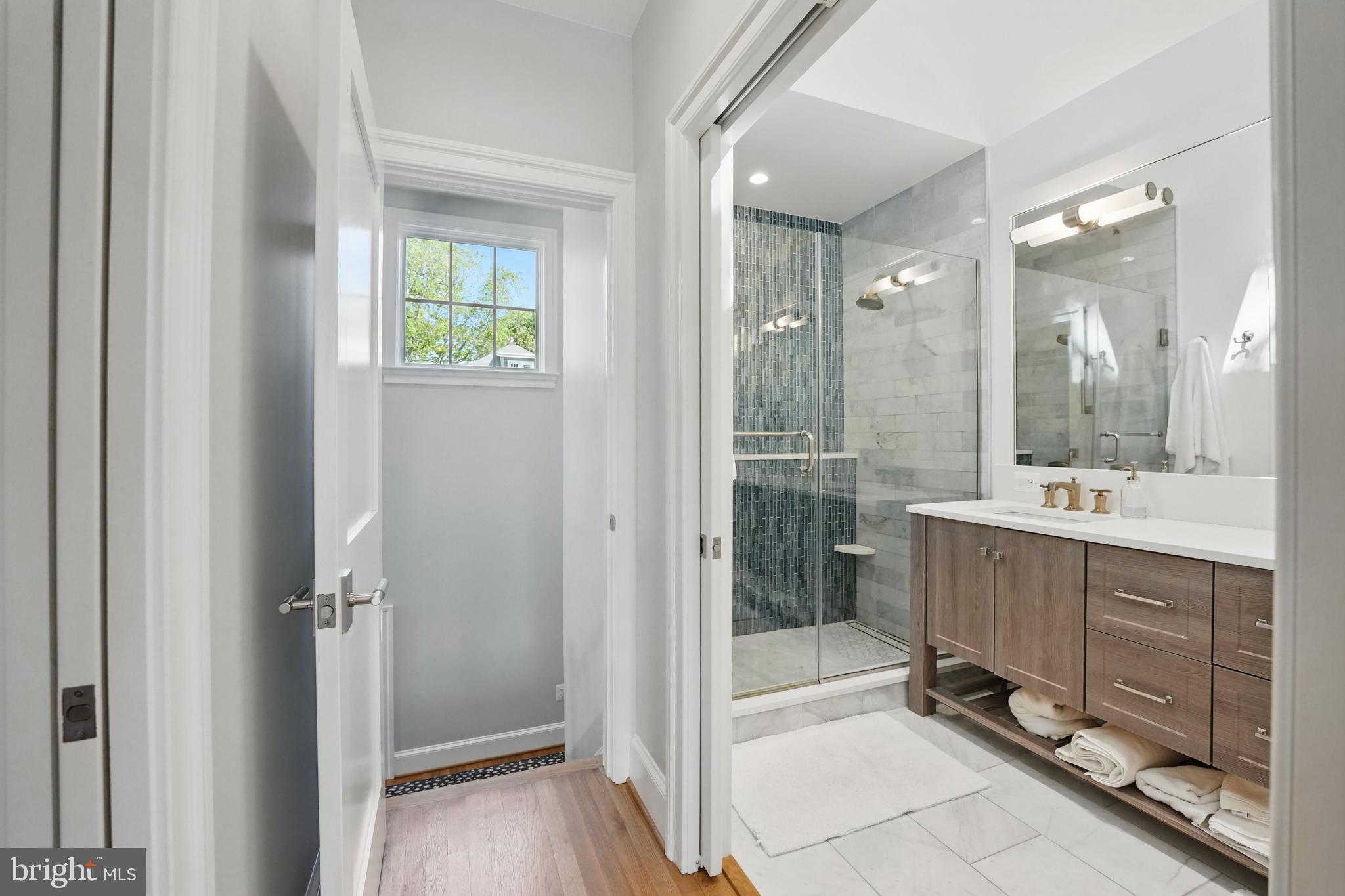 CHEVY CHASE - Residential