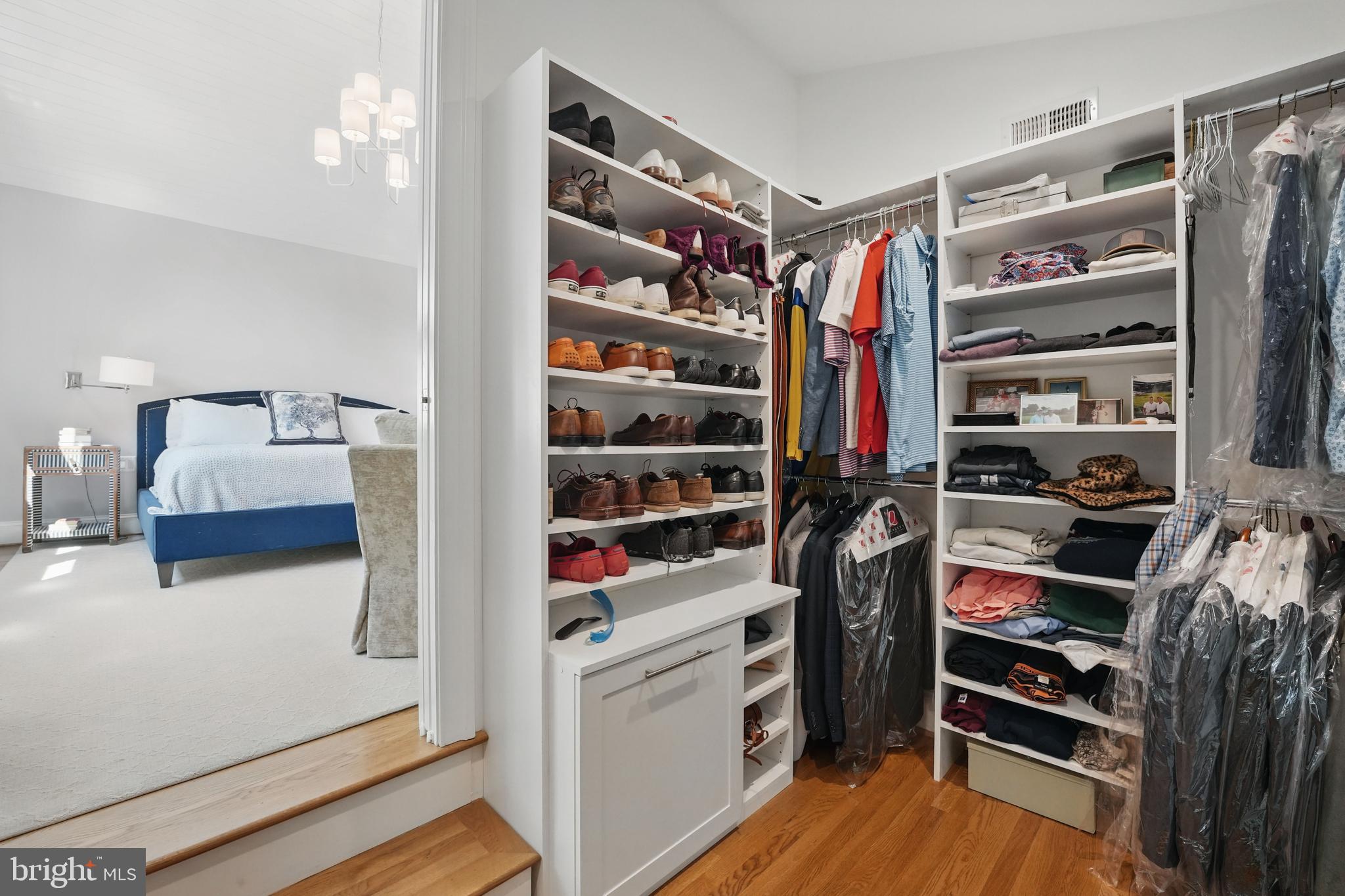 CHEVY CHASE - Residential
