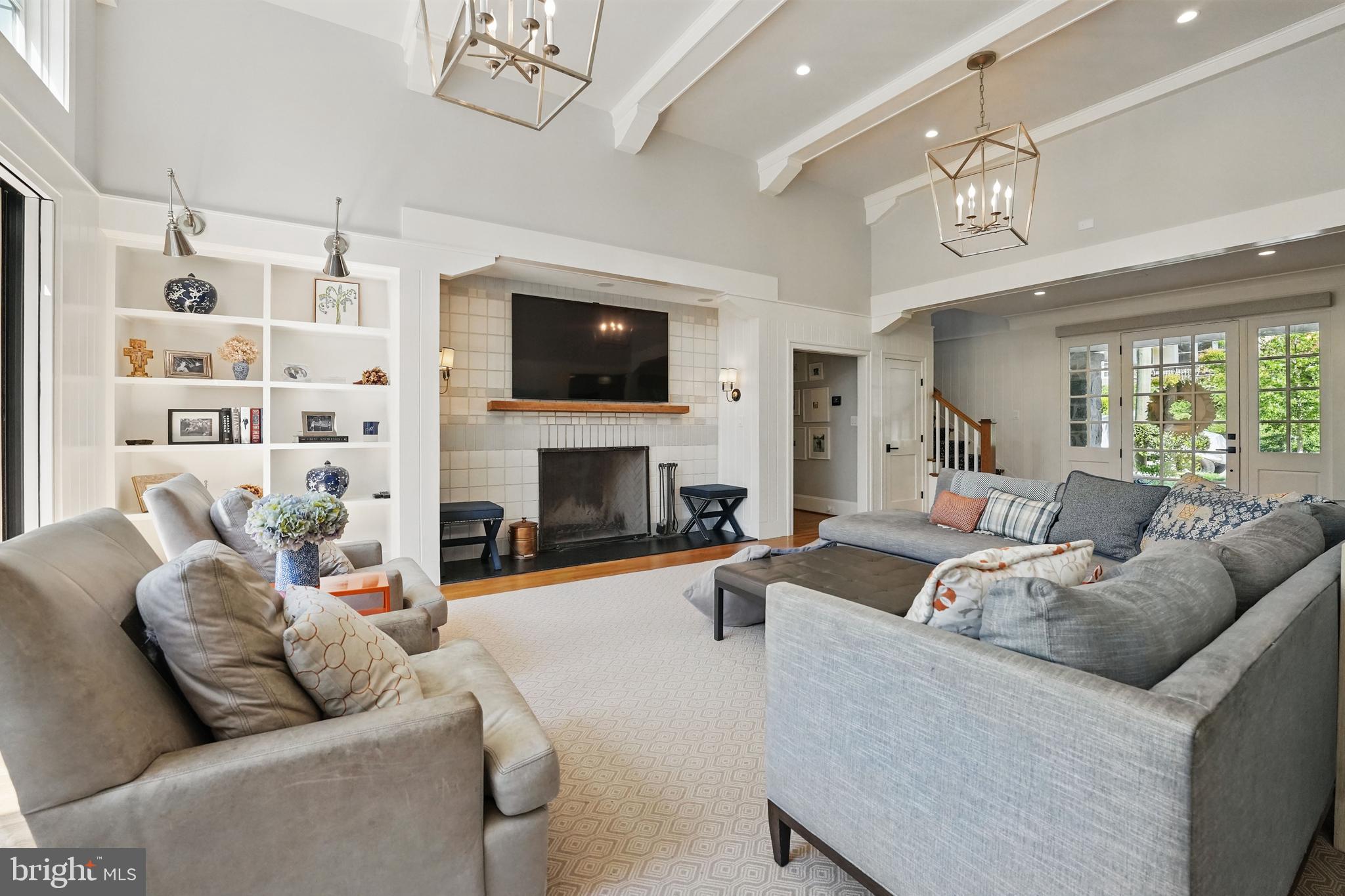 CHEVY CHASE - Residential