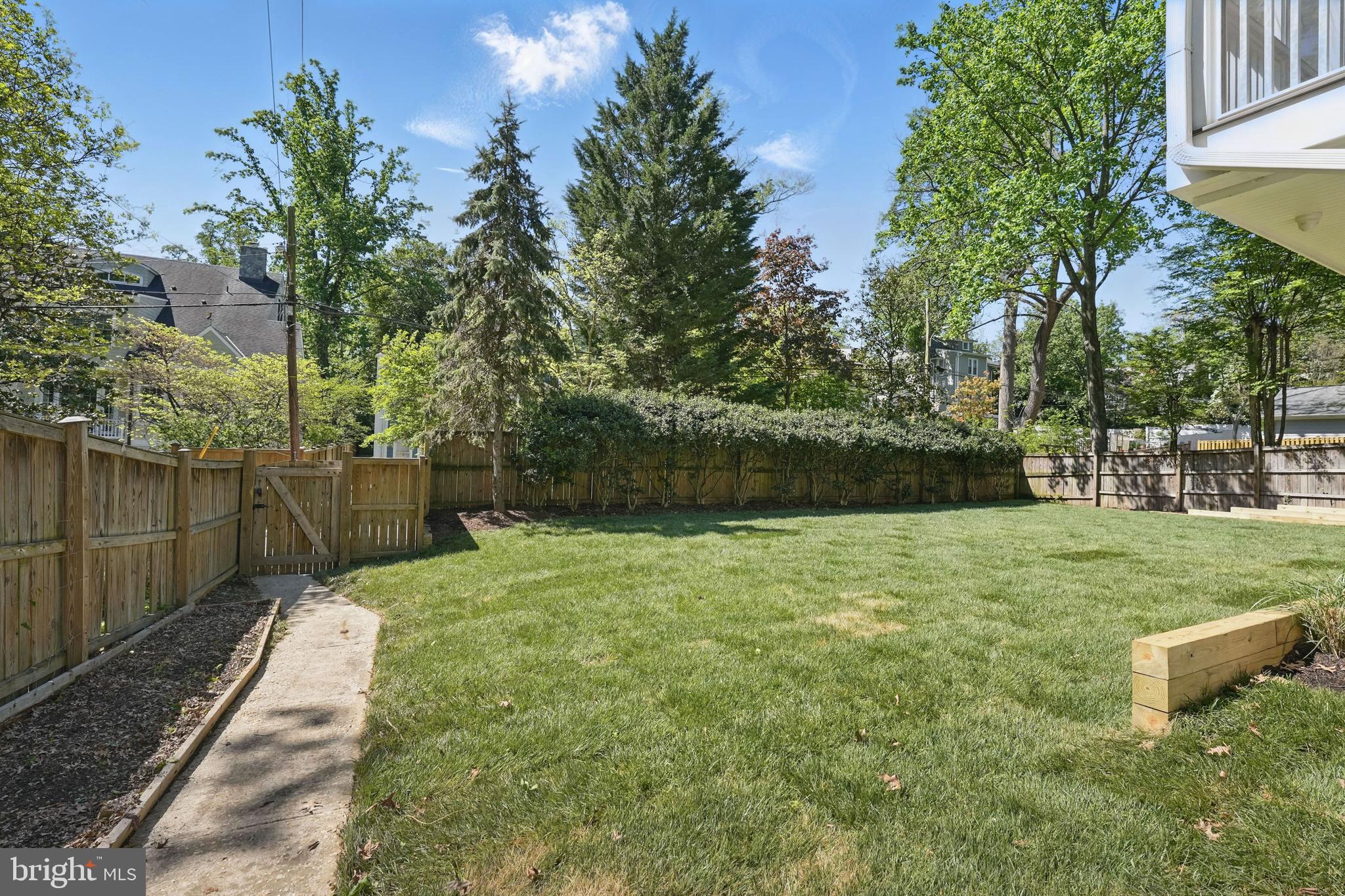CHEVY CHASE - Residential