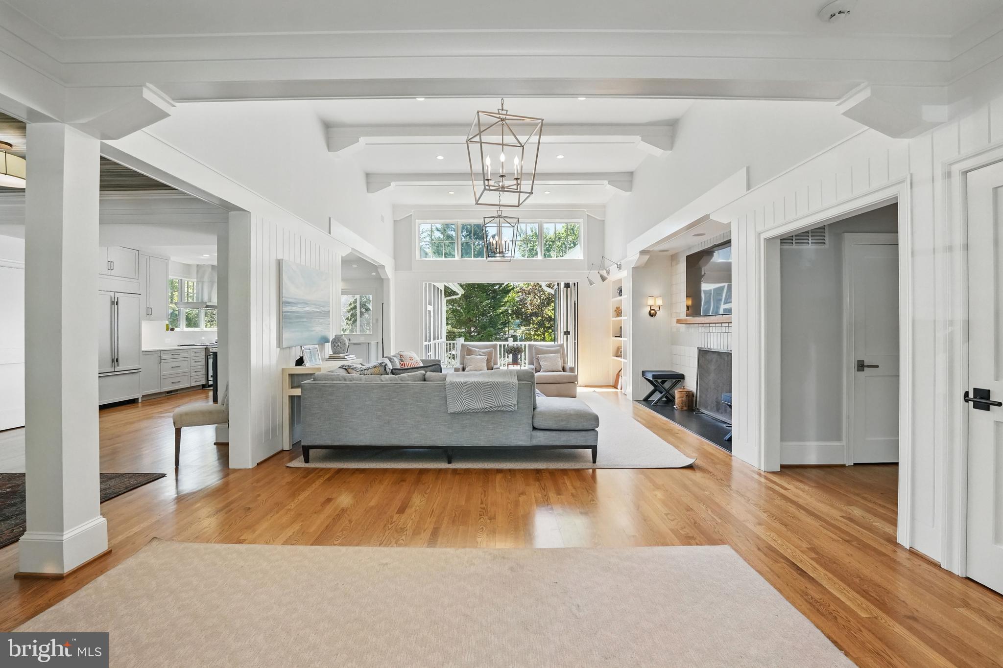 CHEVY CHASE - Residential