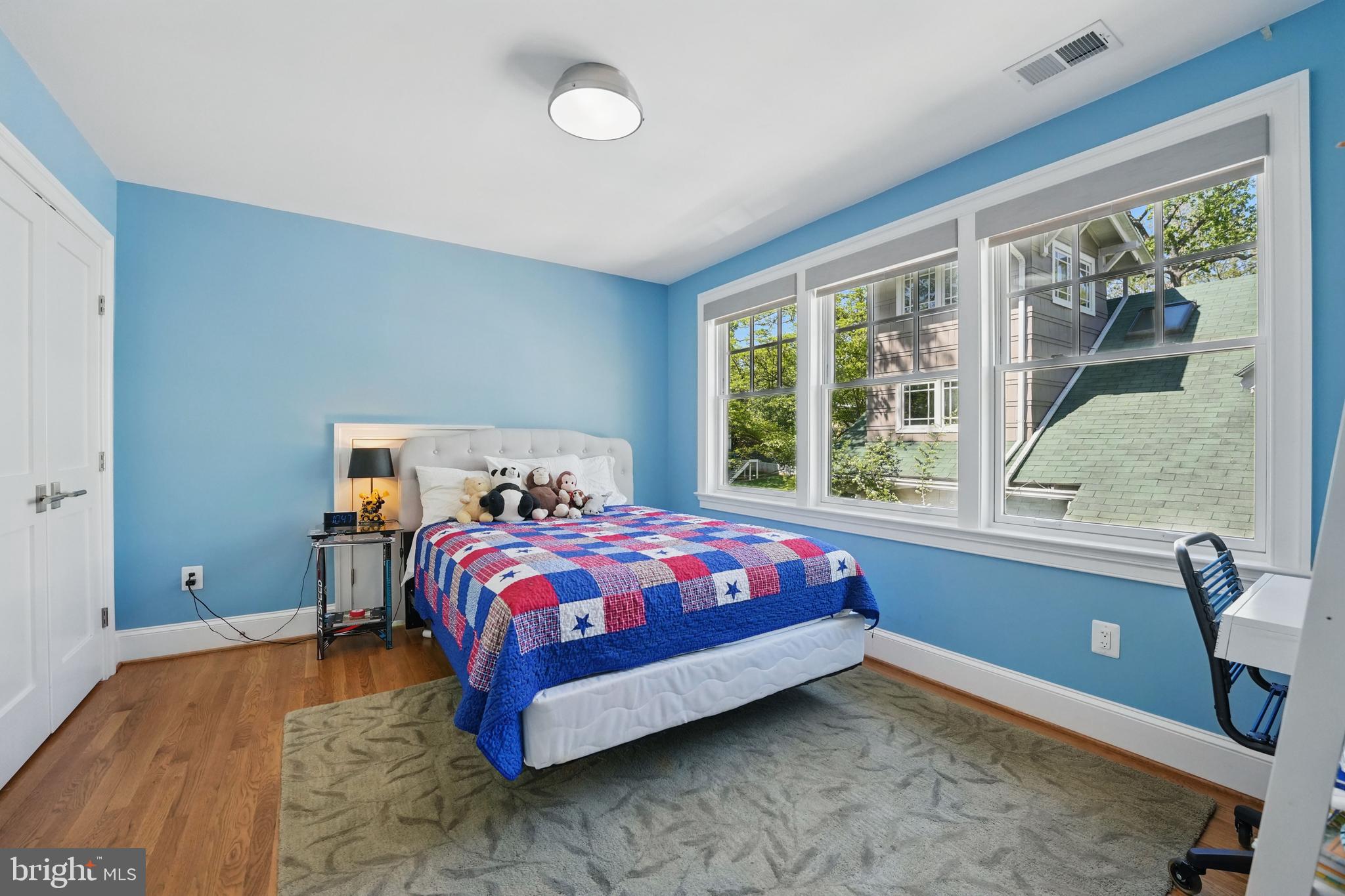 CHEVY CHASE - Residential