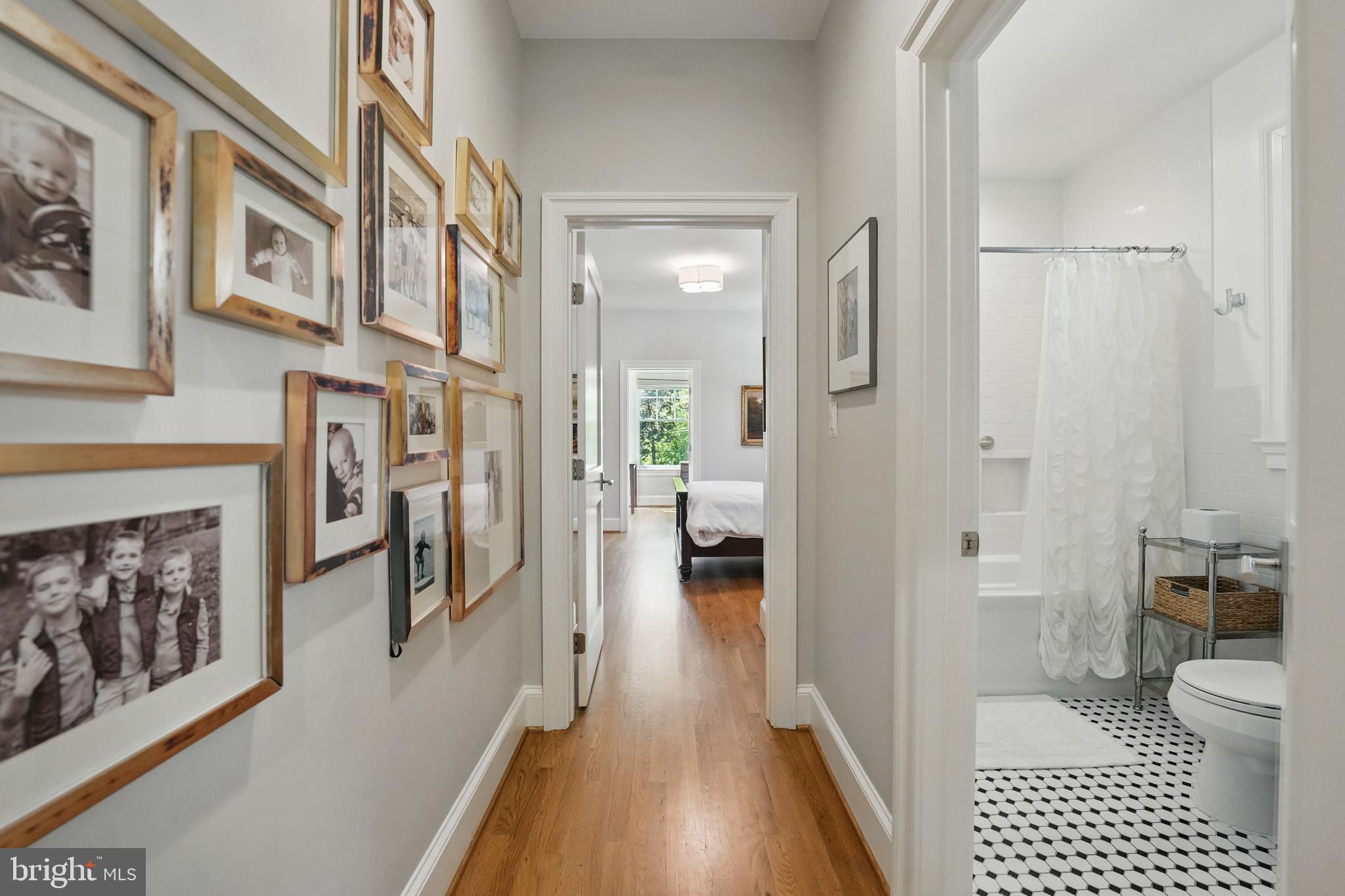 CHEVY CHASE - Residential