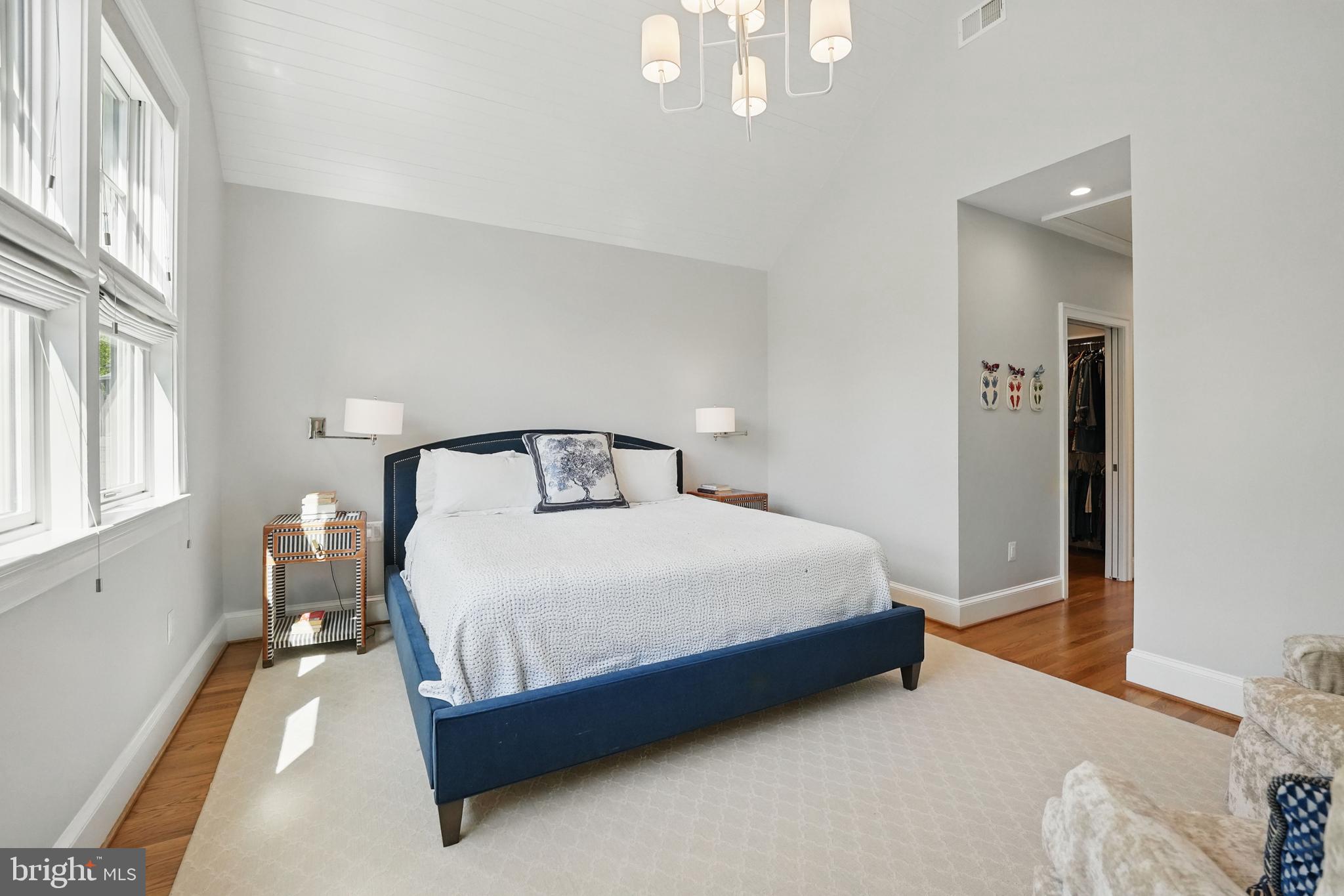 CHEVY CHASE - Residential