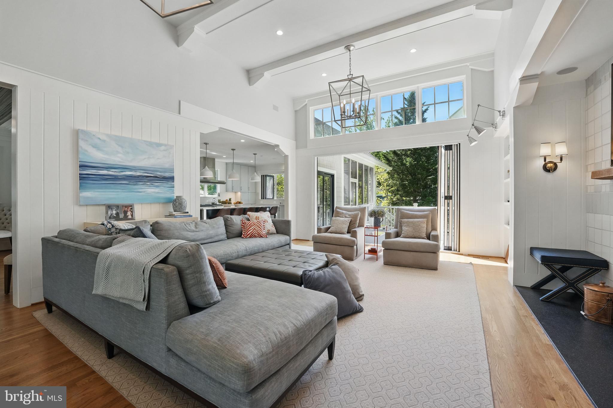 CHEVY CHASE - Residential
