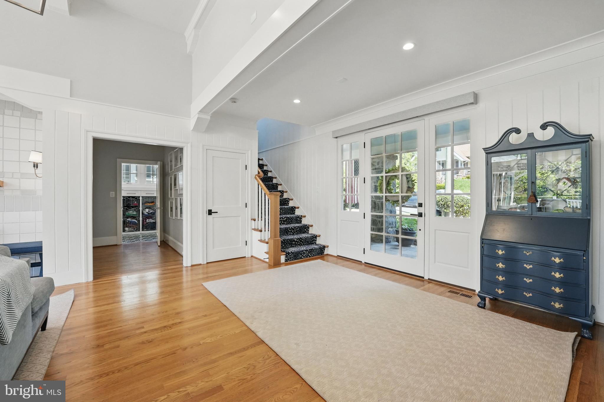CHEVY CHASE - Residential
