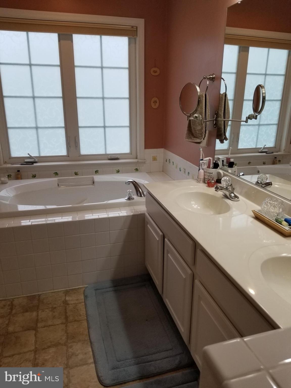 APPLE GLEN - Residential Lease