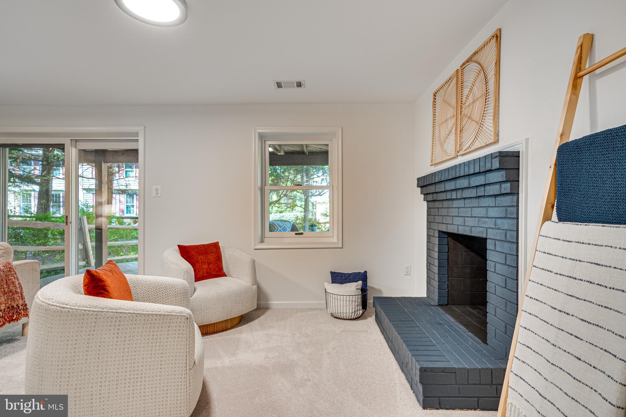 BURKE CENTRE - Residential