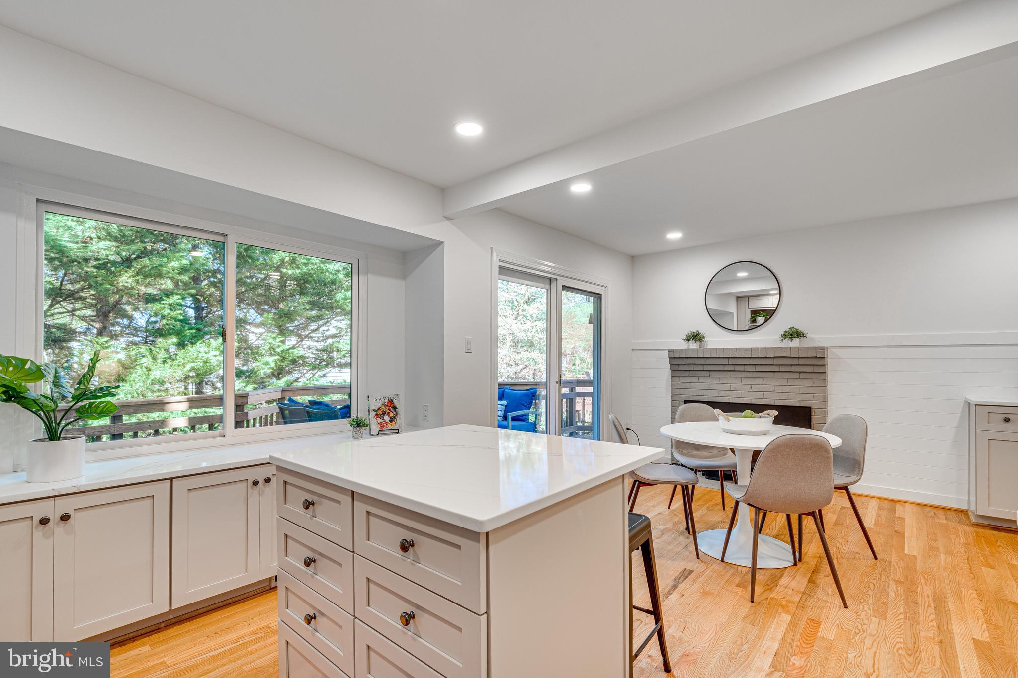 BURKE CENTRE - Residential