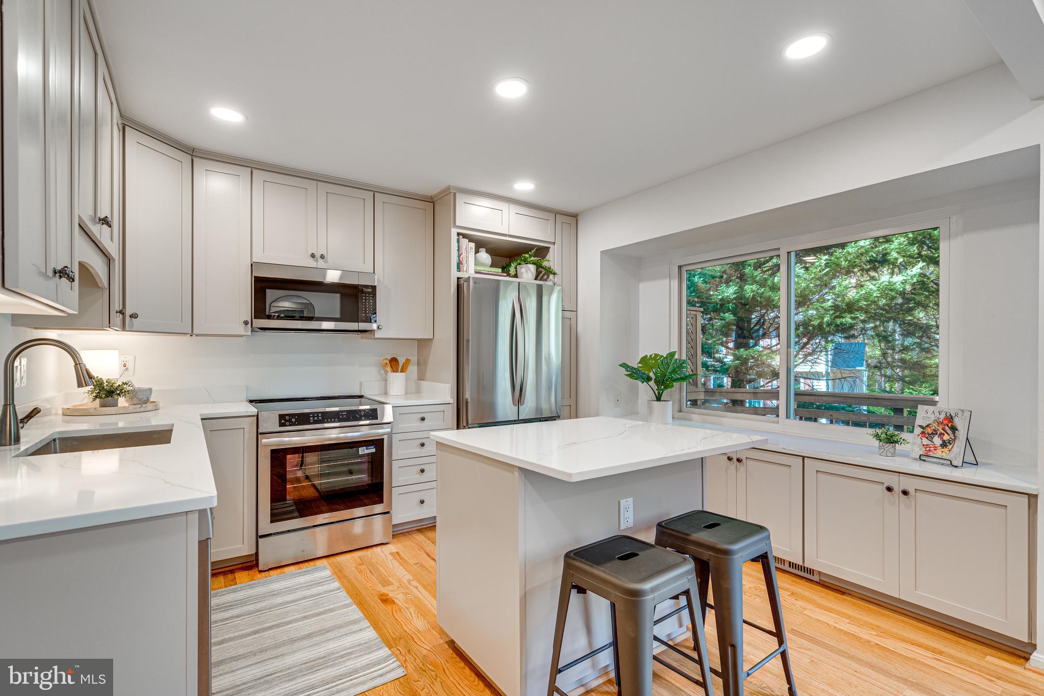 BURKE CENTRE - Residential