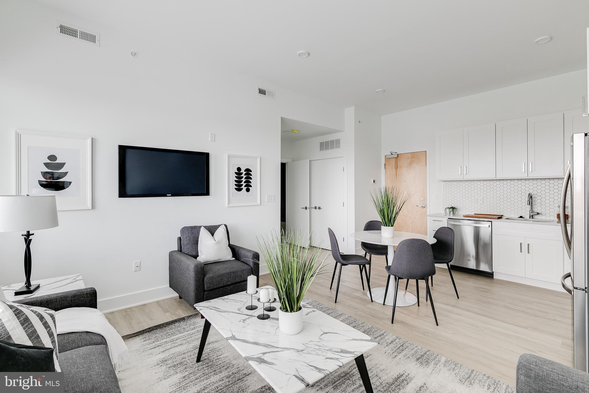 GRADUATE HOSPITAL - Residential Lease