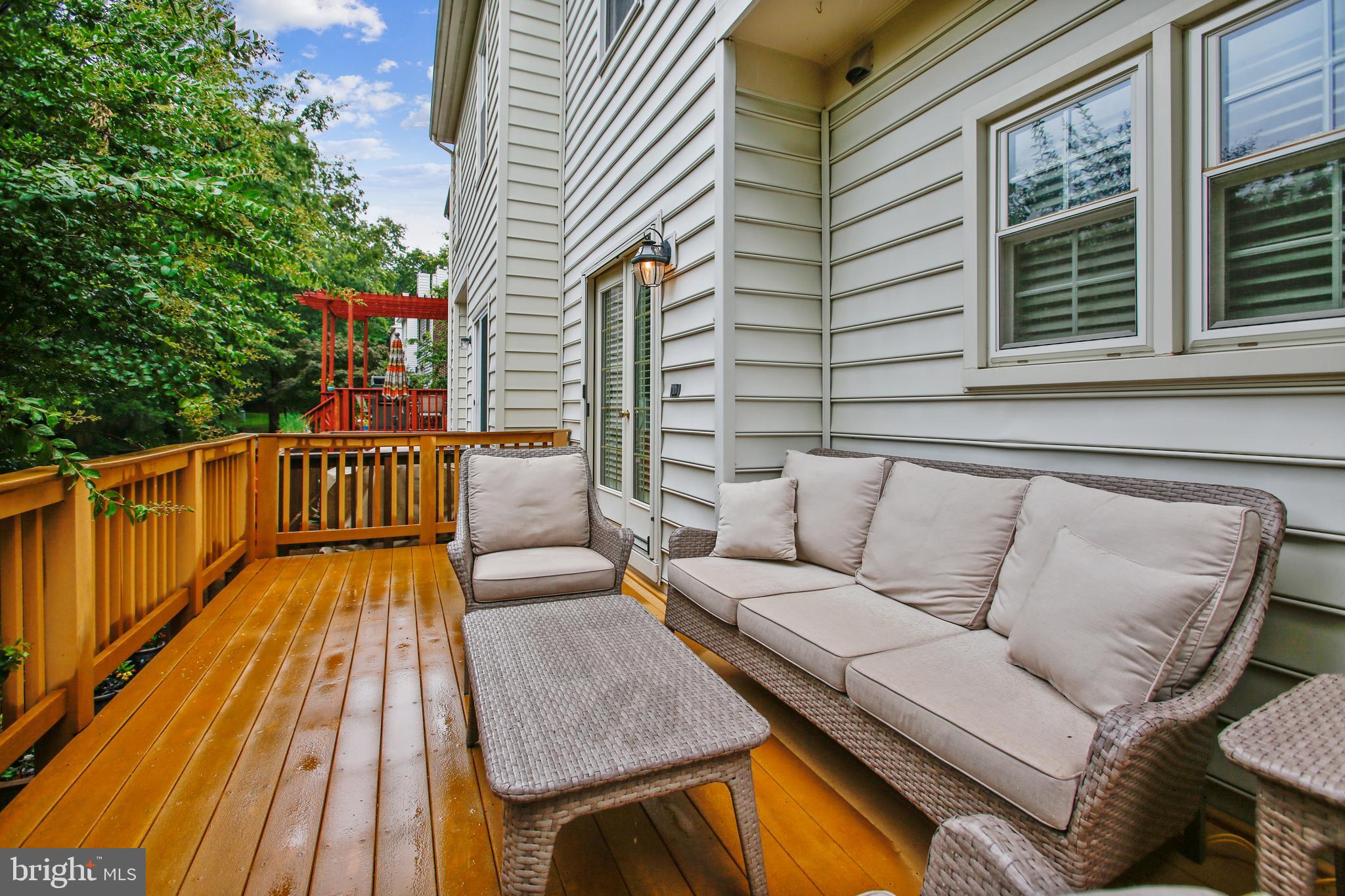 QUAKER HILL - Residential