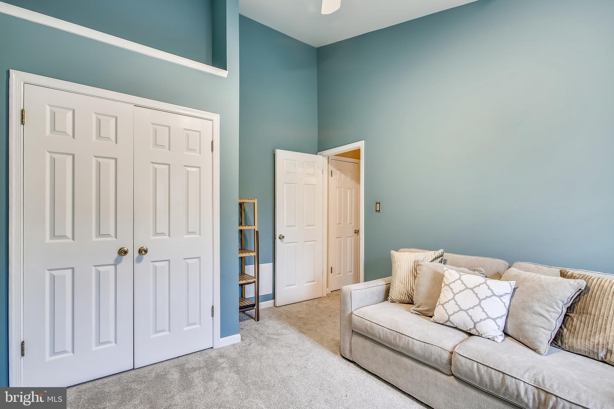 QUAKER HILL - Residential