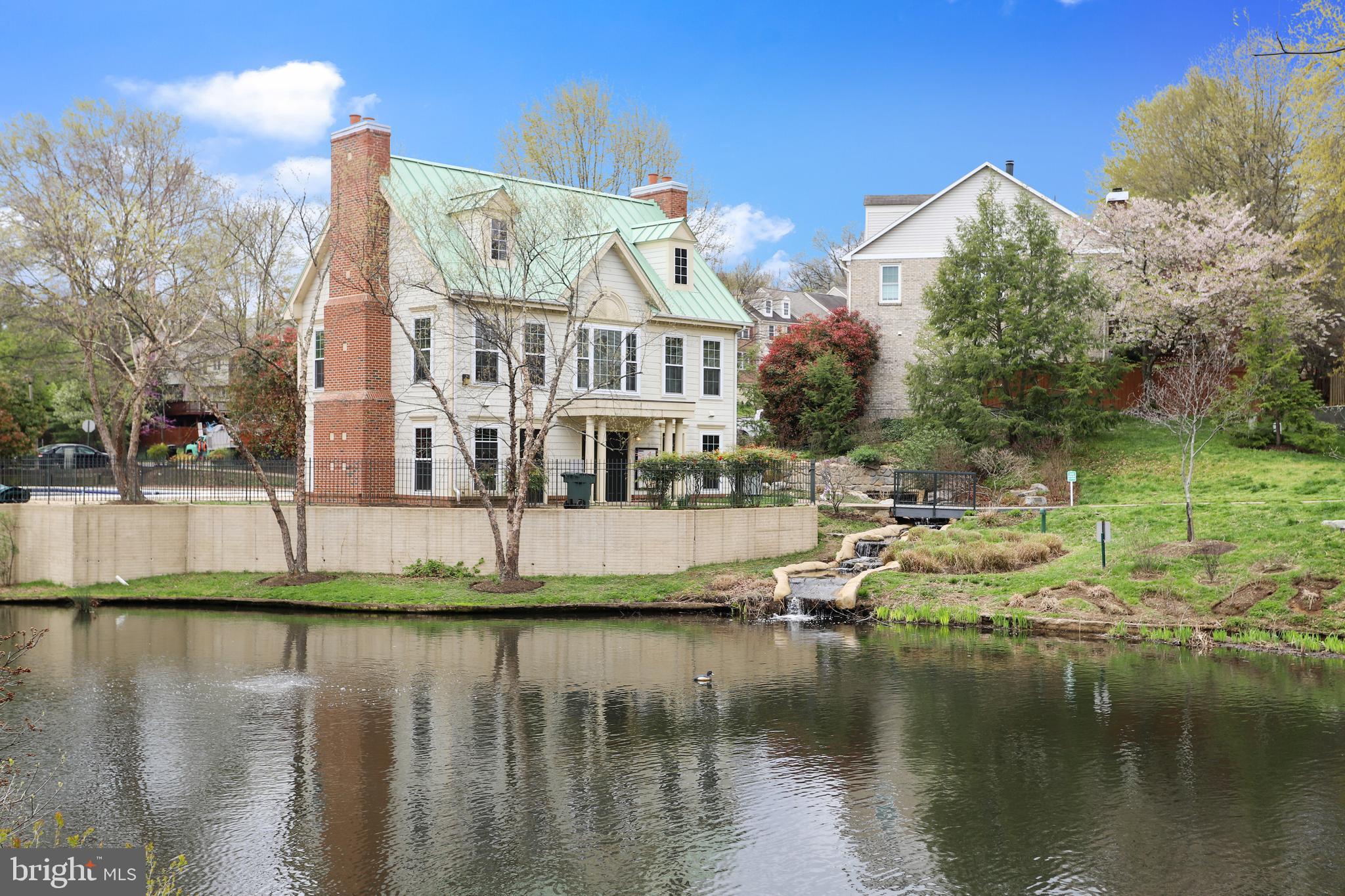 QUAKER HILL - Residential