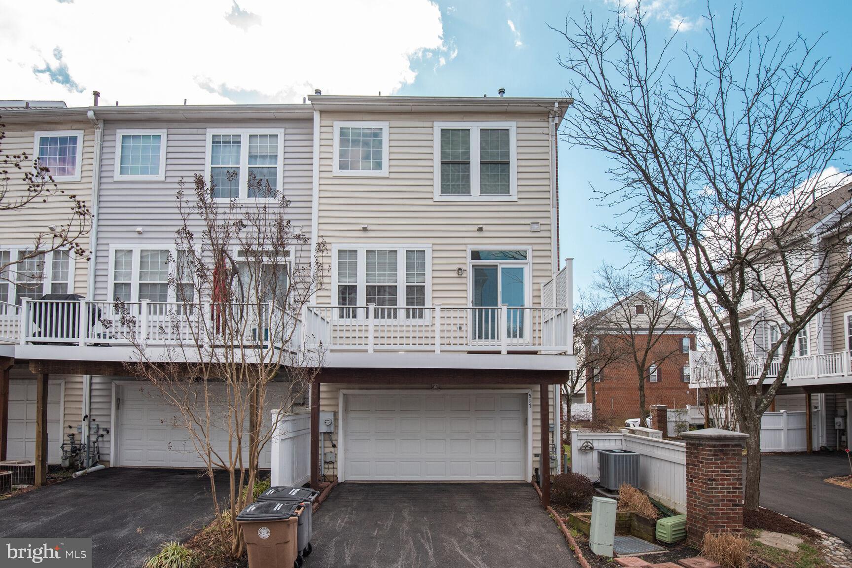 517 FALCON PARK LANE