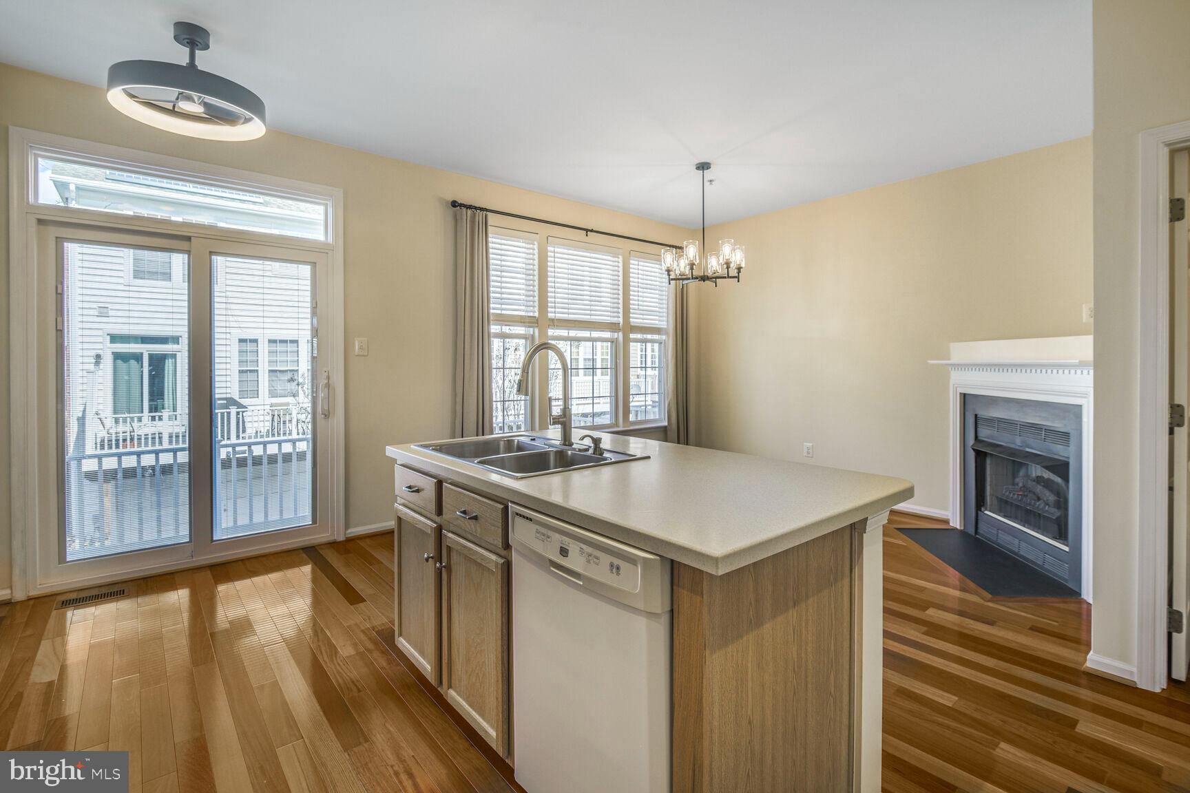 KING FARM WATKINS POND - Residential