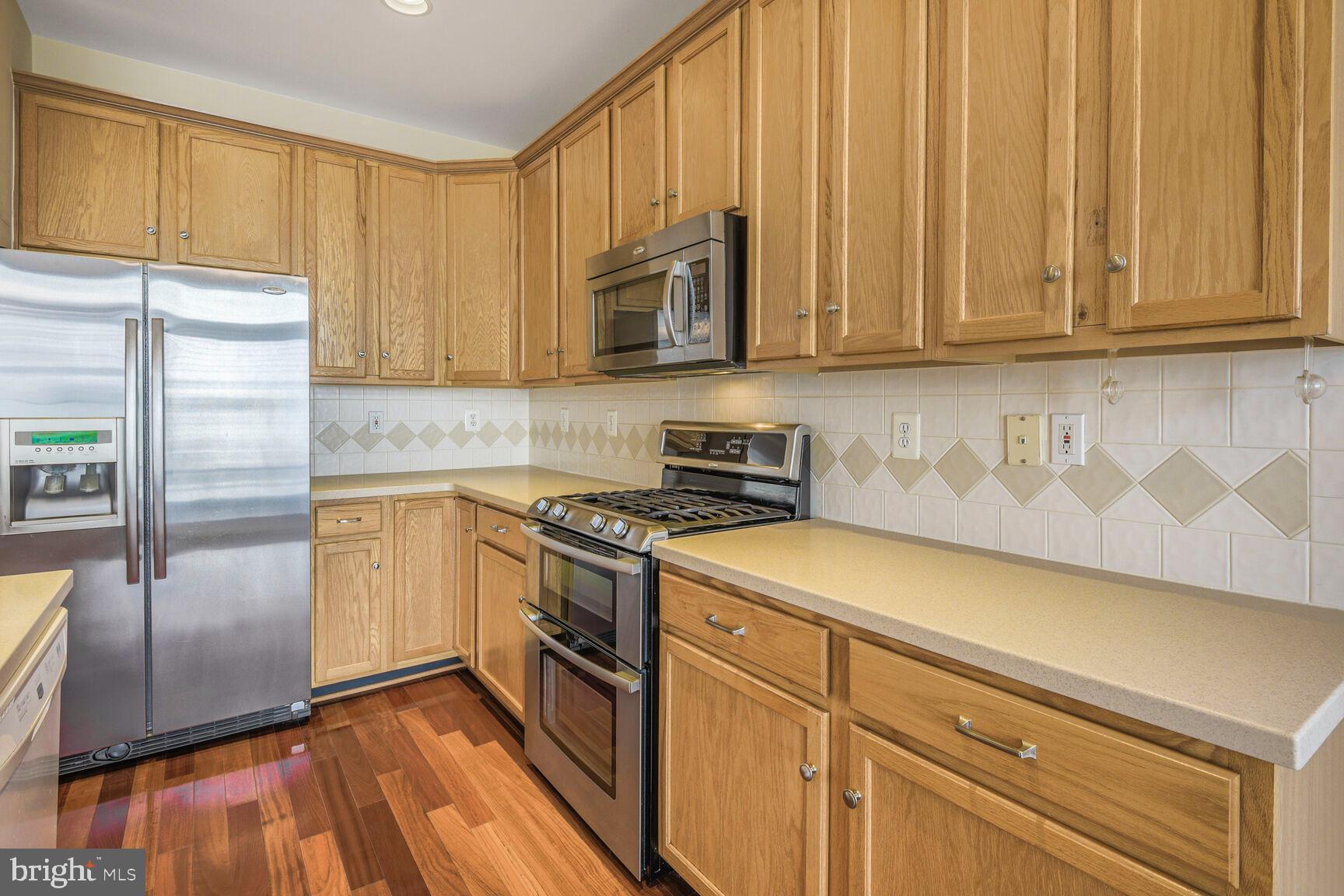 KING FARM WATKINS POND - Residential