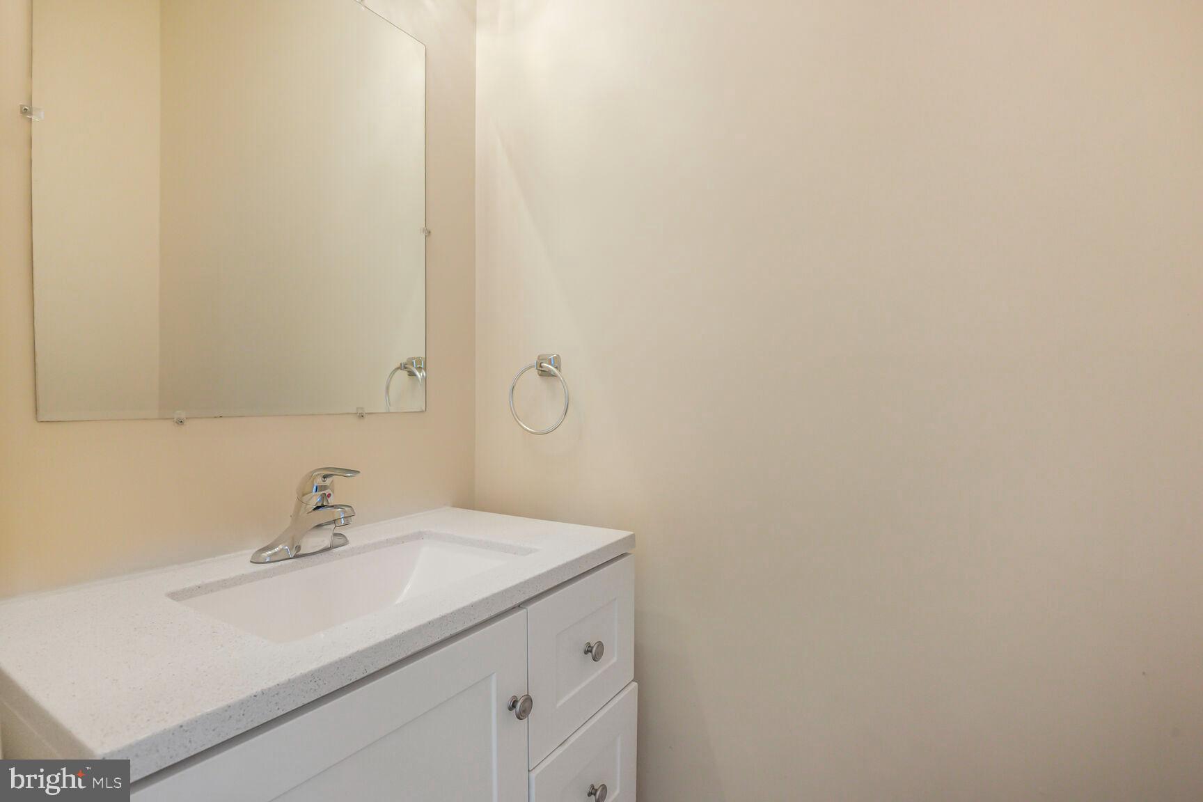 KING FARM WATKINS POND - Residential