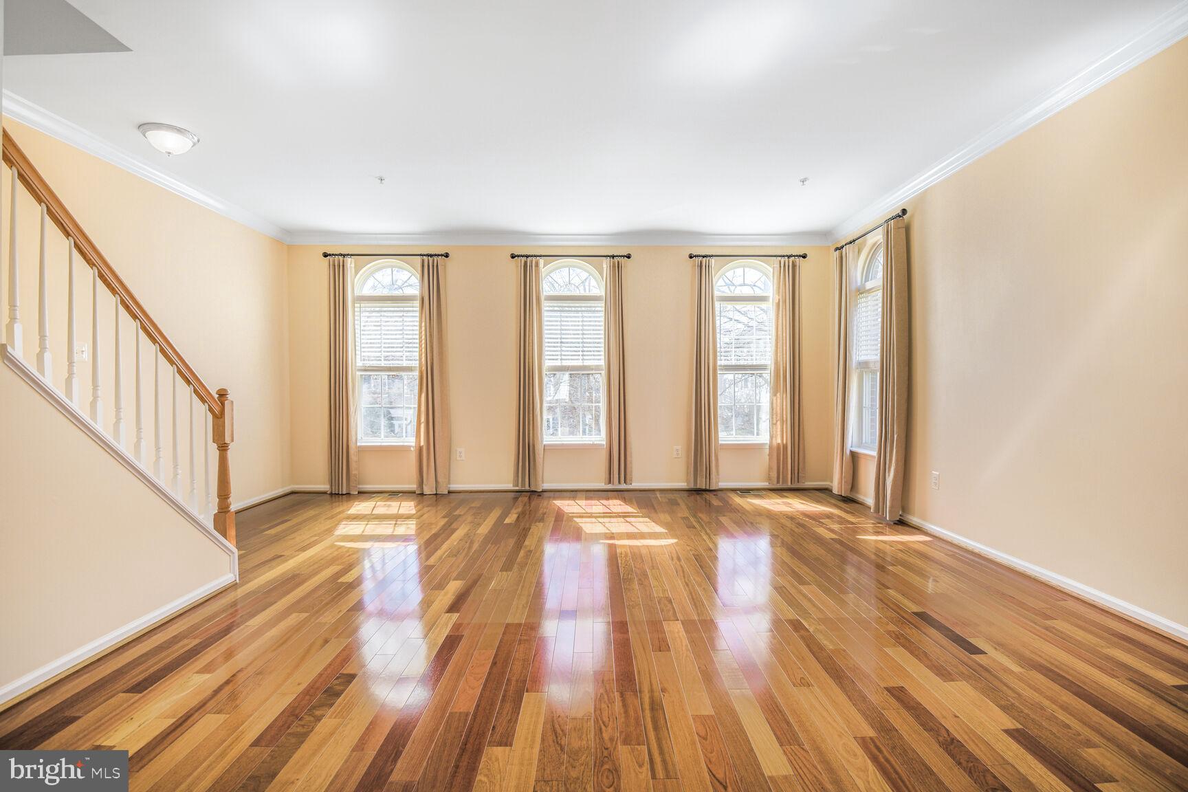 KING FARM WATKINS POND - Residential