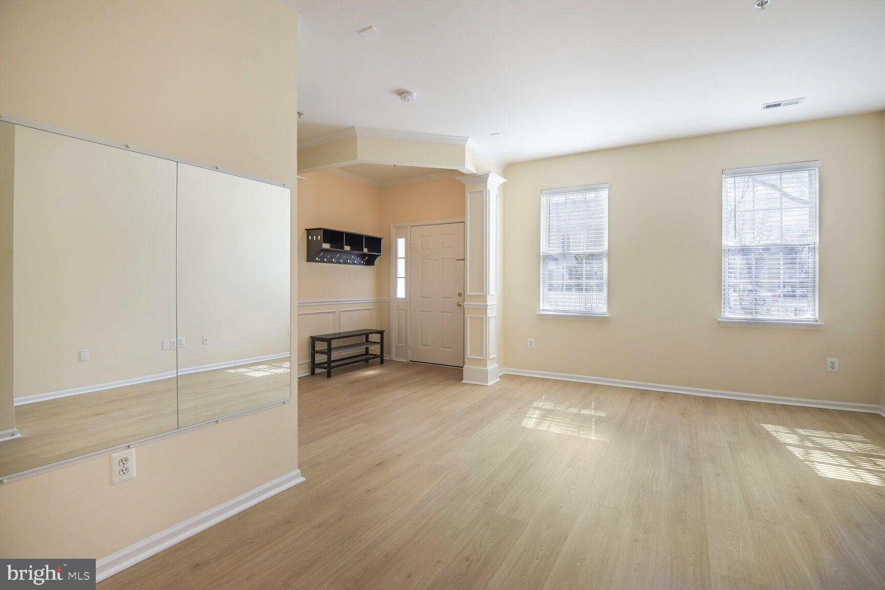 KING FARM WATKINS POND - Residential