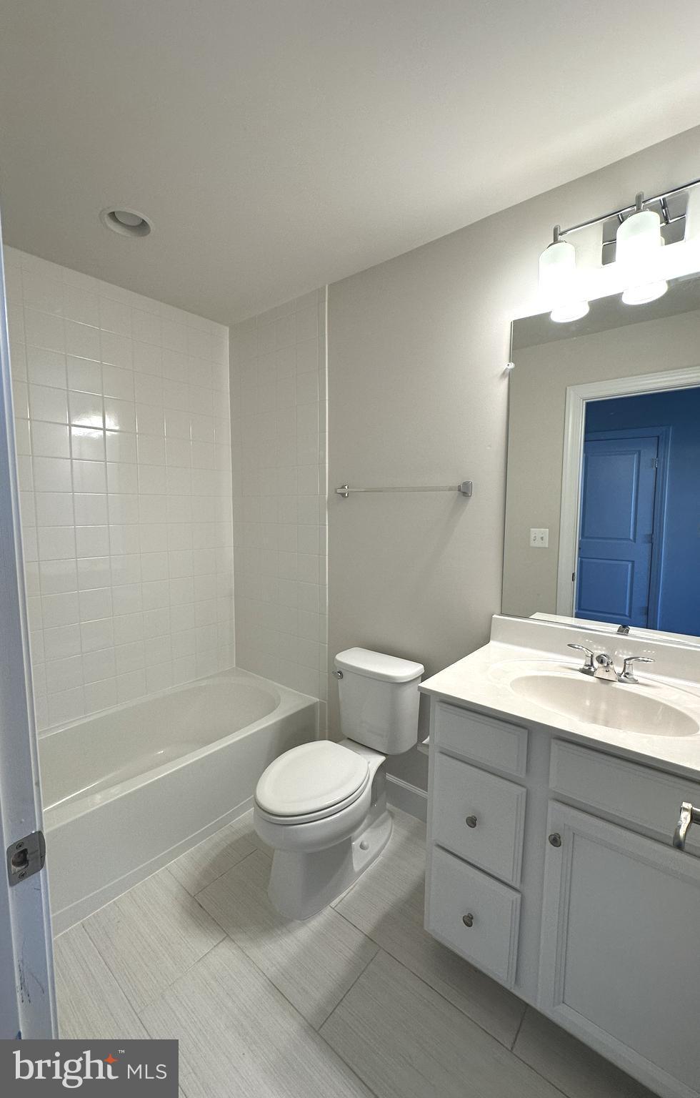 CENTRAL PARK - Residential Lease