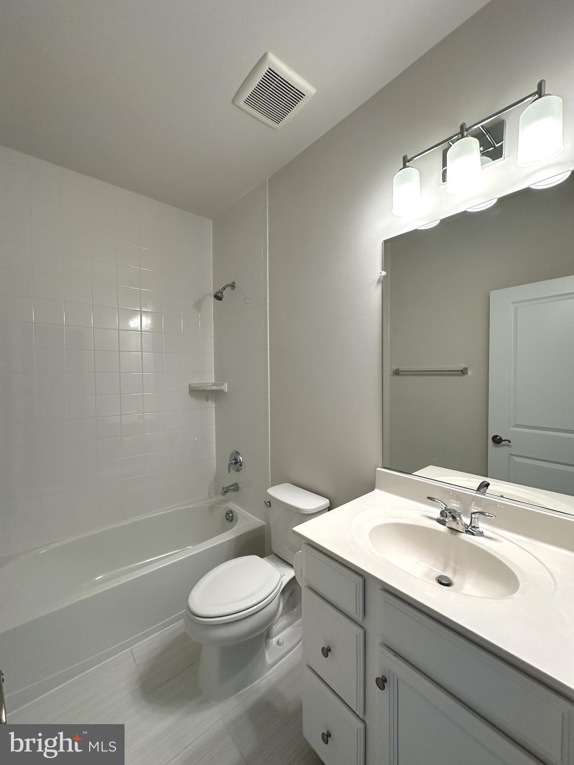 CENTRAL PARK - Residential Lease