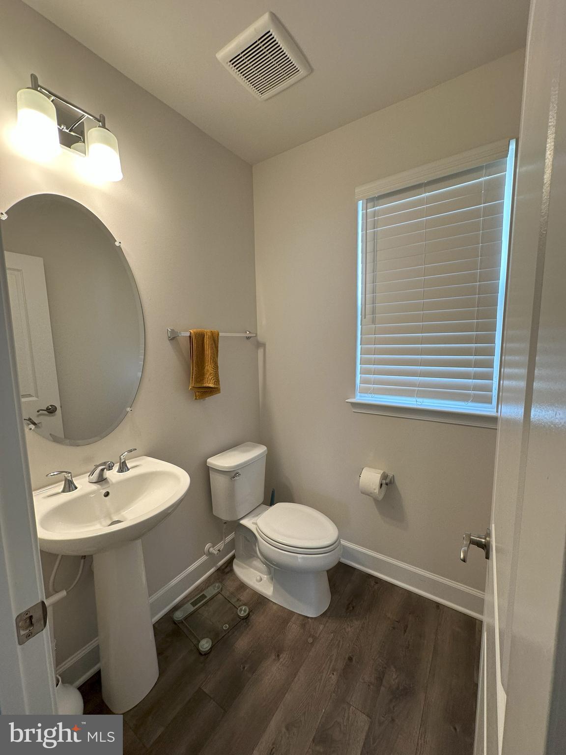 CENTRAL PARK - Residential Lease