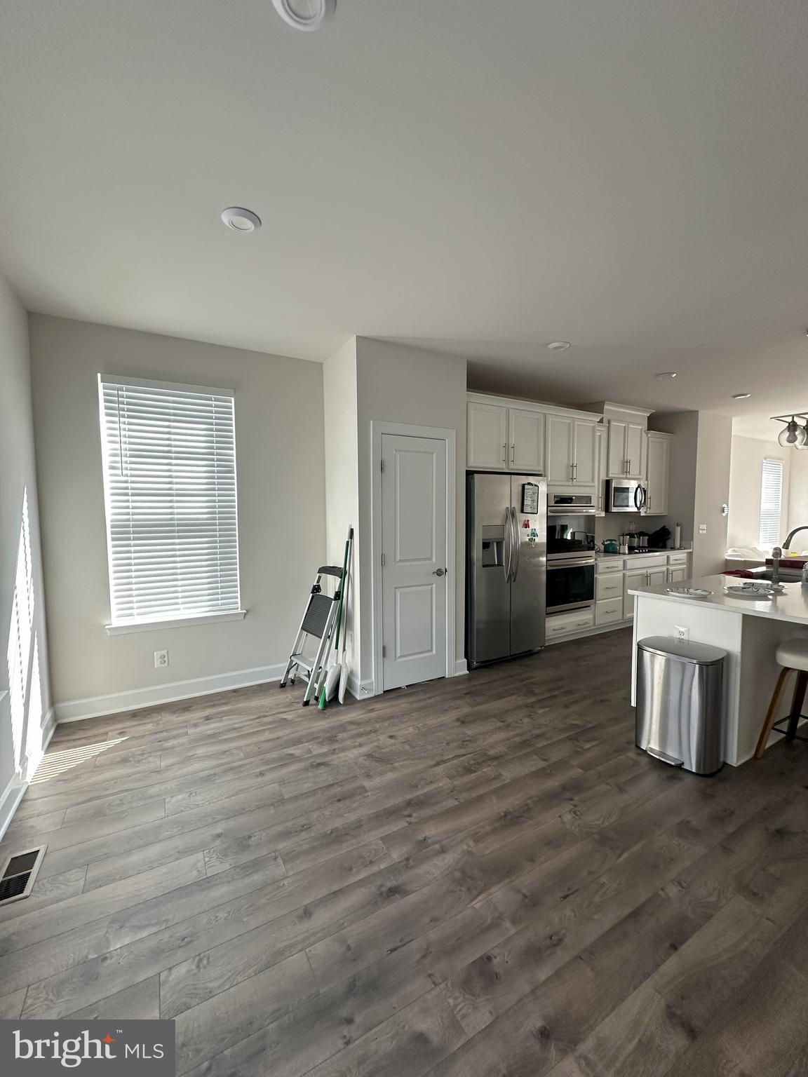 CENTRAL PARK - Residential Lease