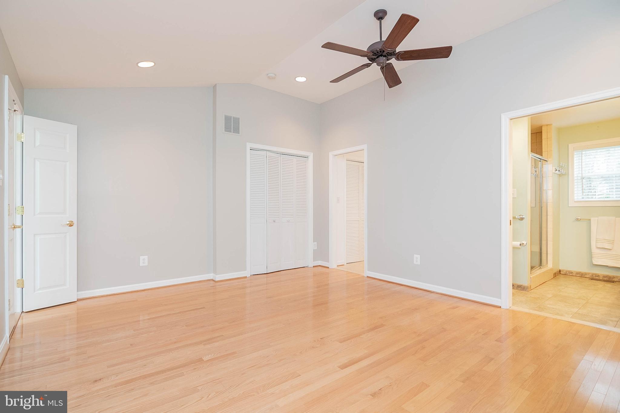 ROCKSHIRE - Residential