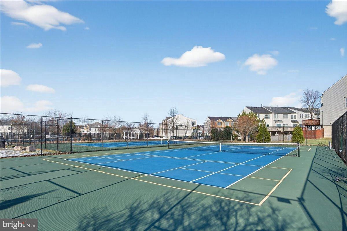FAIRCREST NORTH - Residential