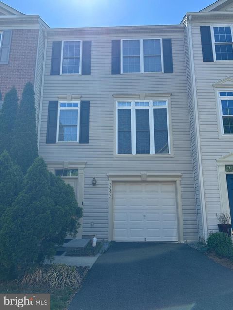 Photo of 13511 Lavender Mist Lane, CENTREVILLE, VA 20120 (MLS # VAFX2309954)