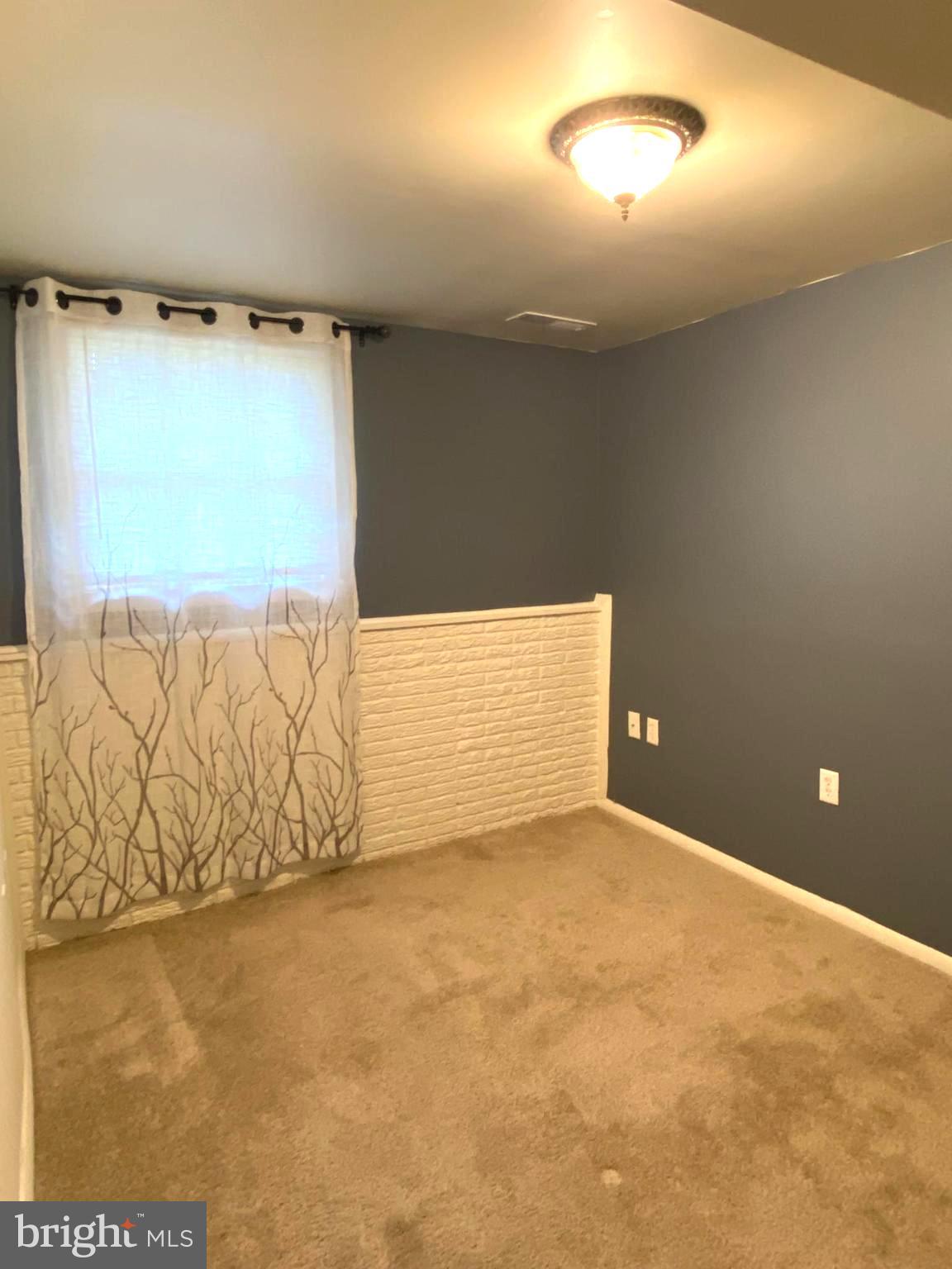 VILLAGE OF OLDE MILL - Residential