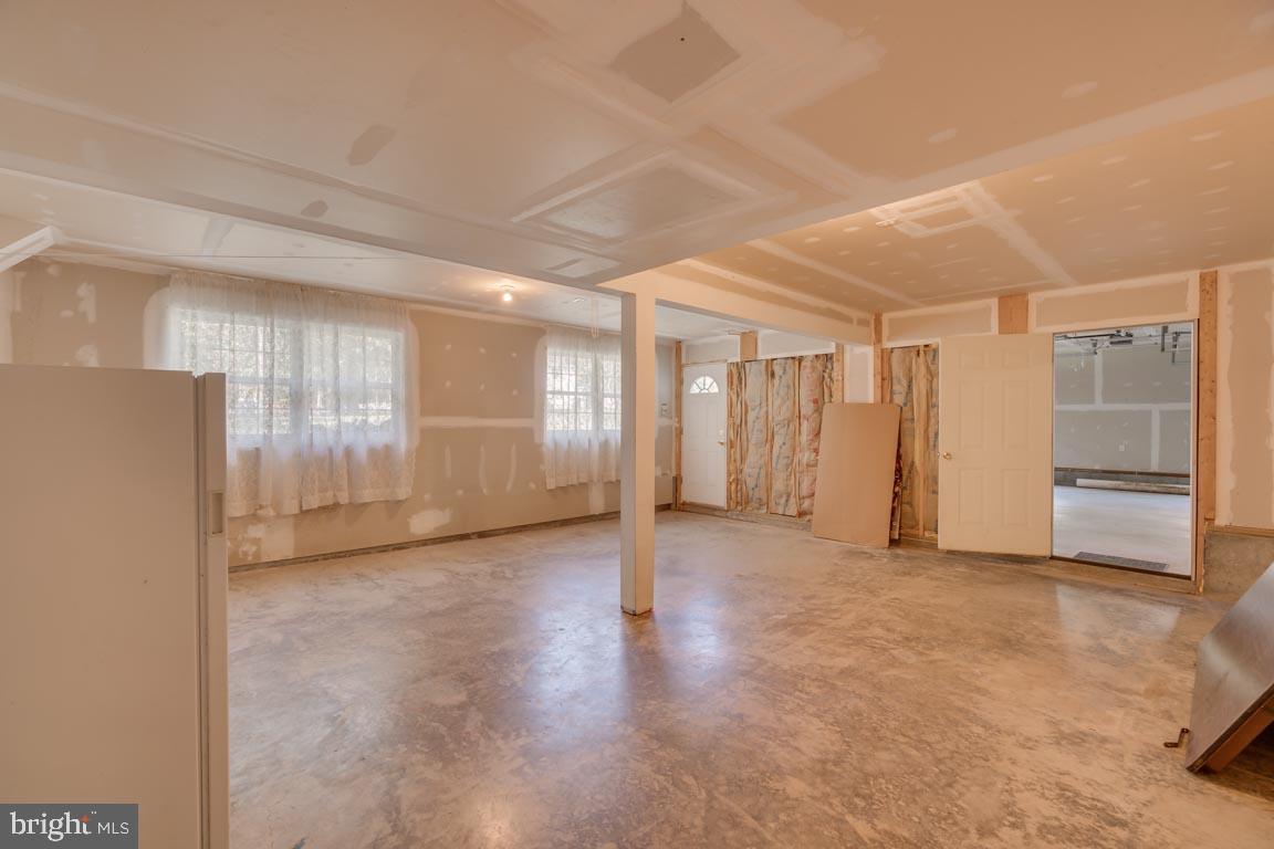 LAKE ARROWHEAD - Residential