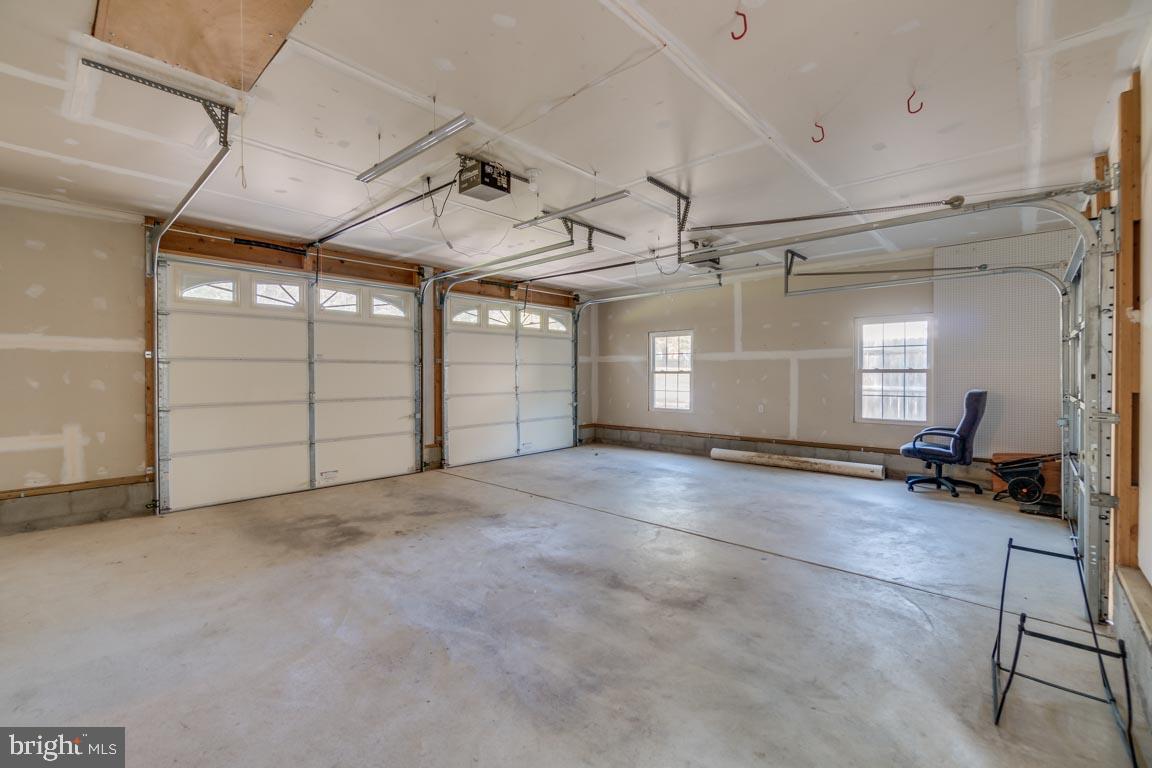 LAKE ARROWHEAD - Residential