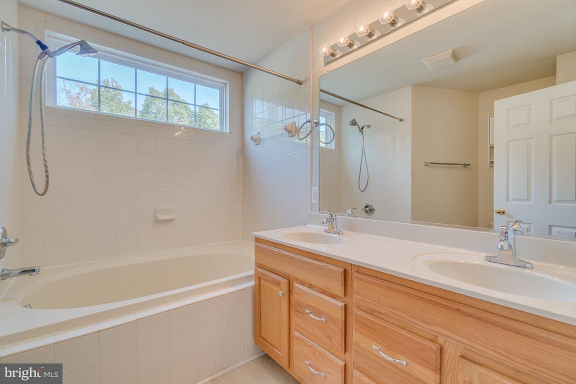 LAKE ARROWHEAD - Residential