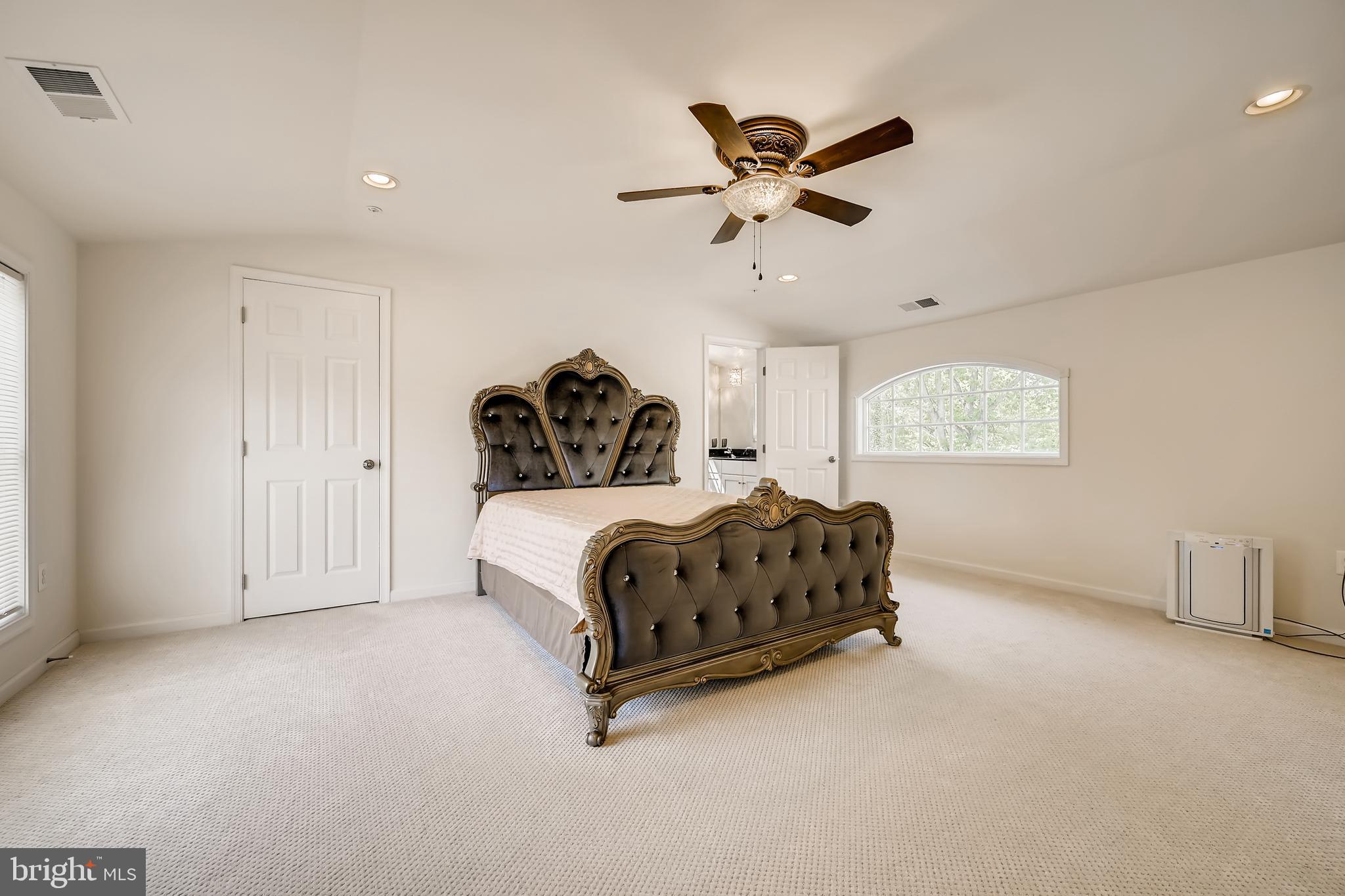 OWINGS MILLS - Residential