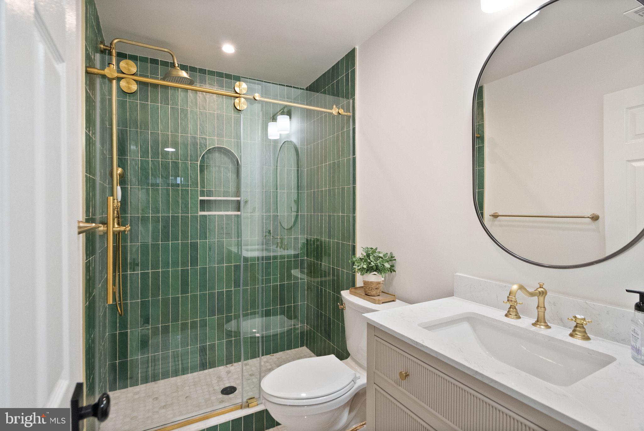 BRADDOCK MANOR - Residential