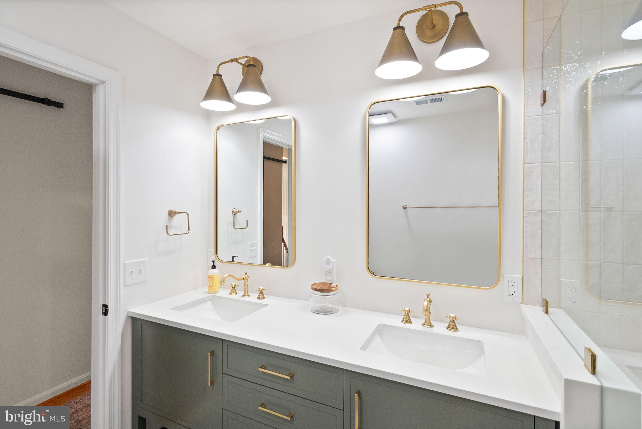 BRADDOCK MANOR - Residential