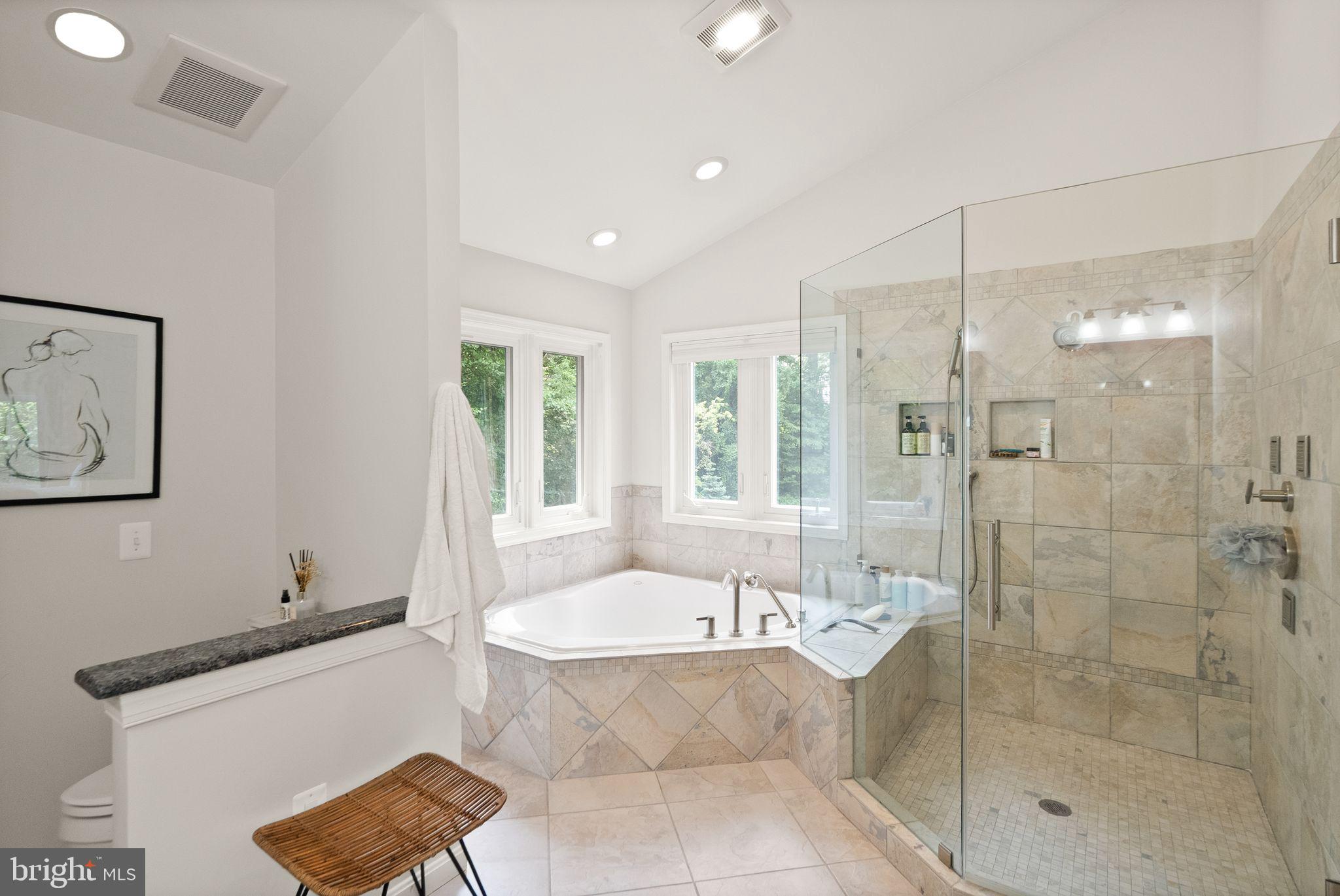 BRADDOCK MANOR - Residential