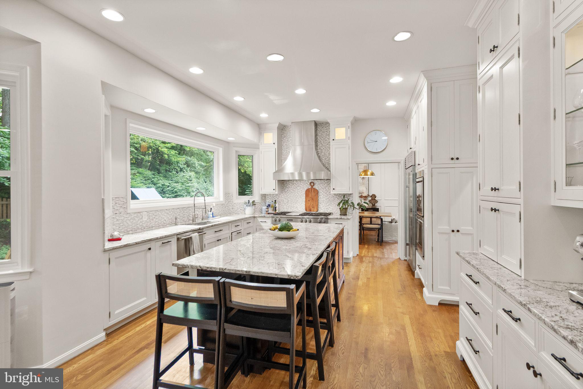 BRADDOCK MANOR - Residential