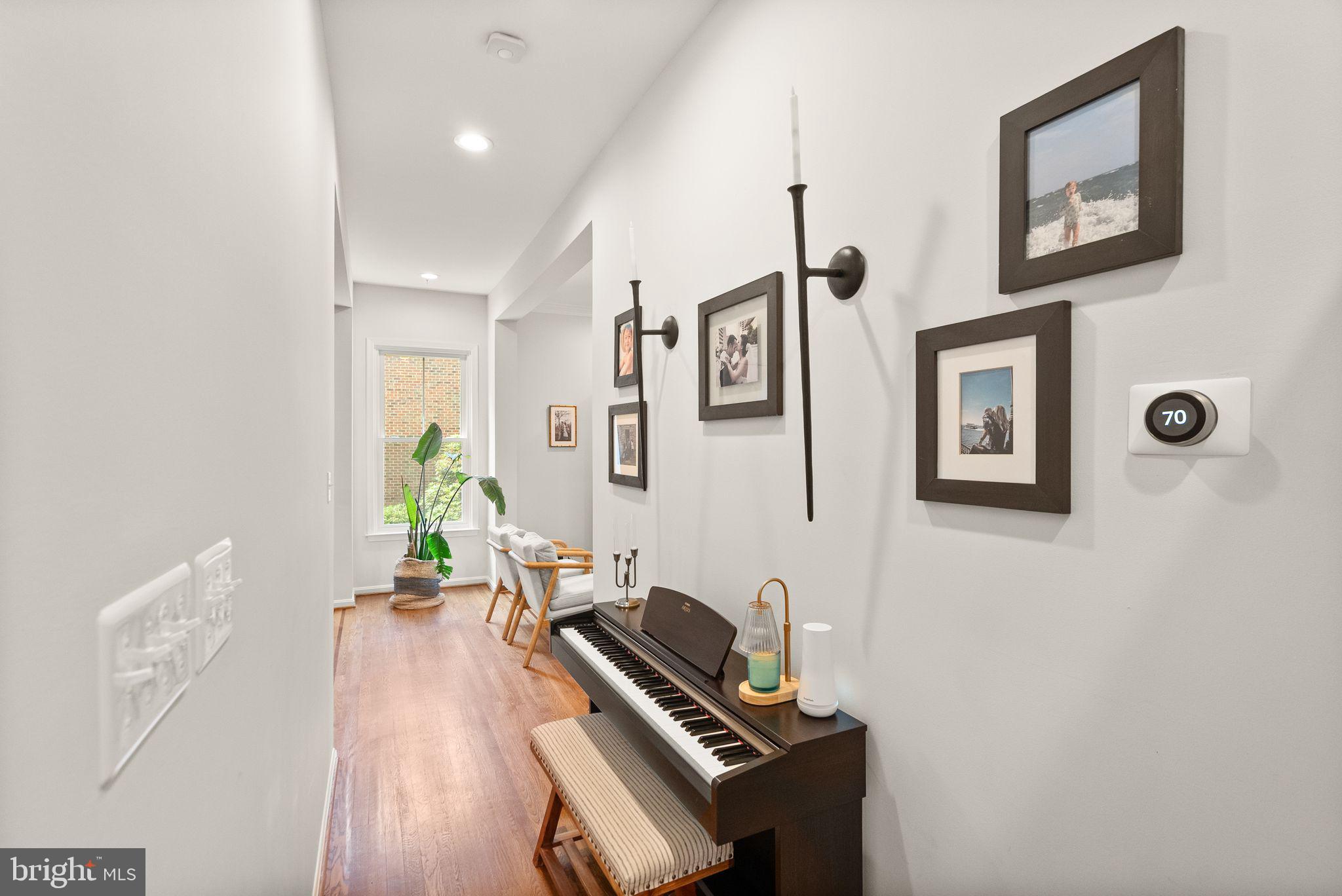 BRADDOCK MANOR - Residential