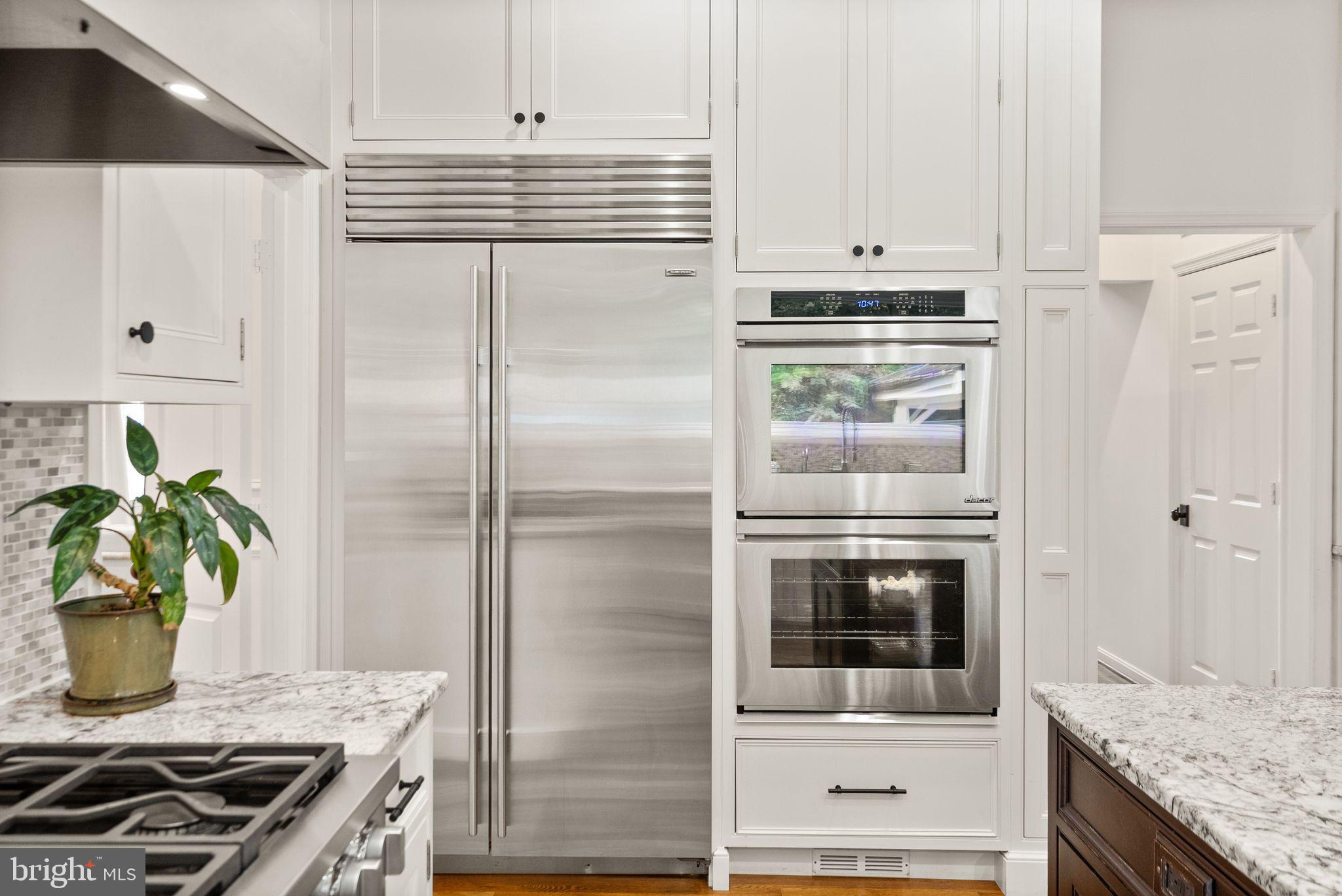 BRADDOCK MANOR - Residential