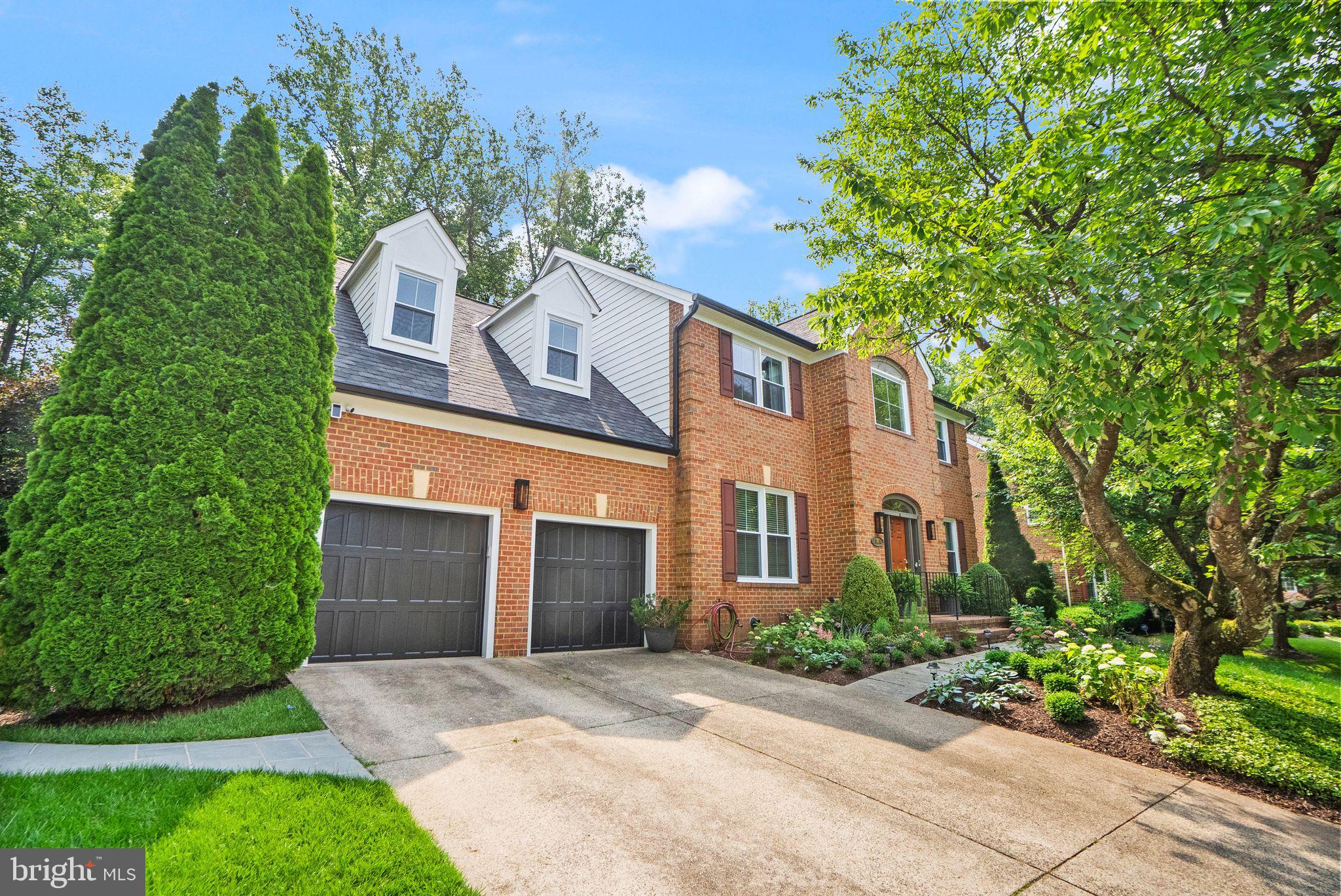 10000 MANOR PLACE