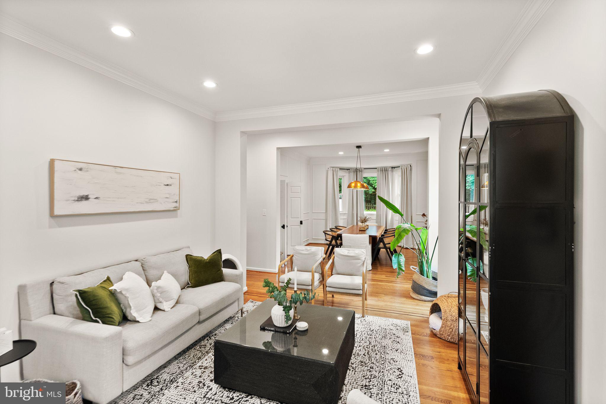 BRADDOCK MANOR - Residential