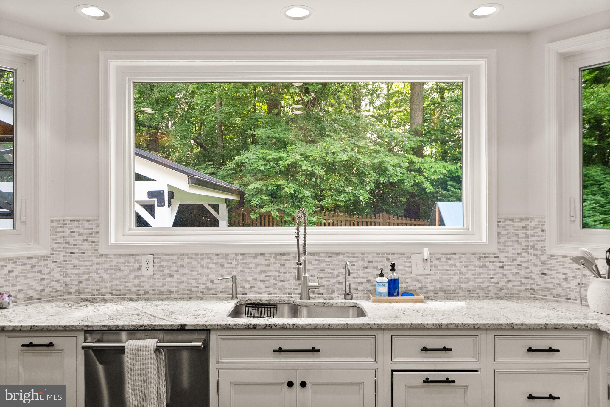 BRADDOCK MANOR - Residential